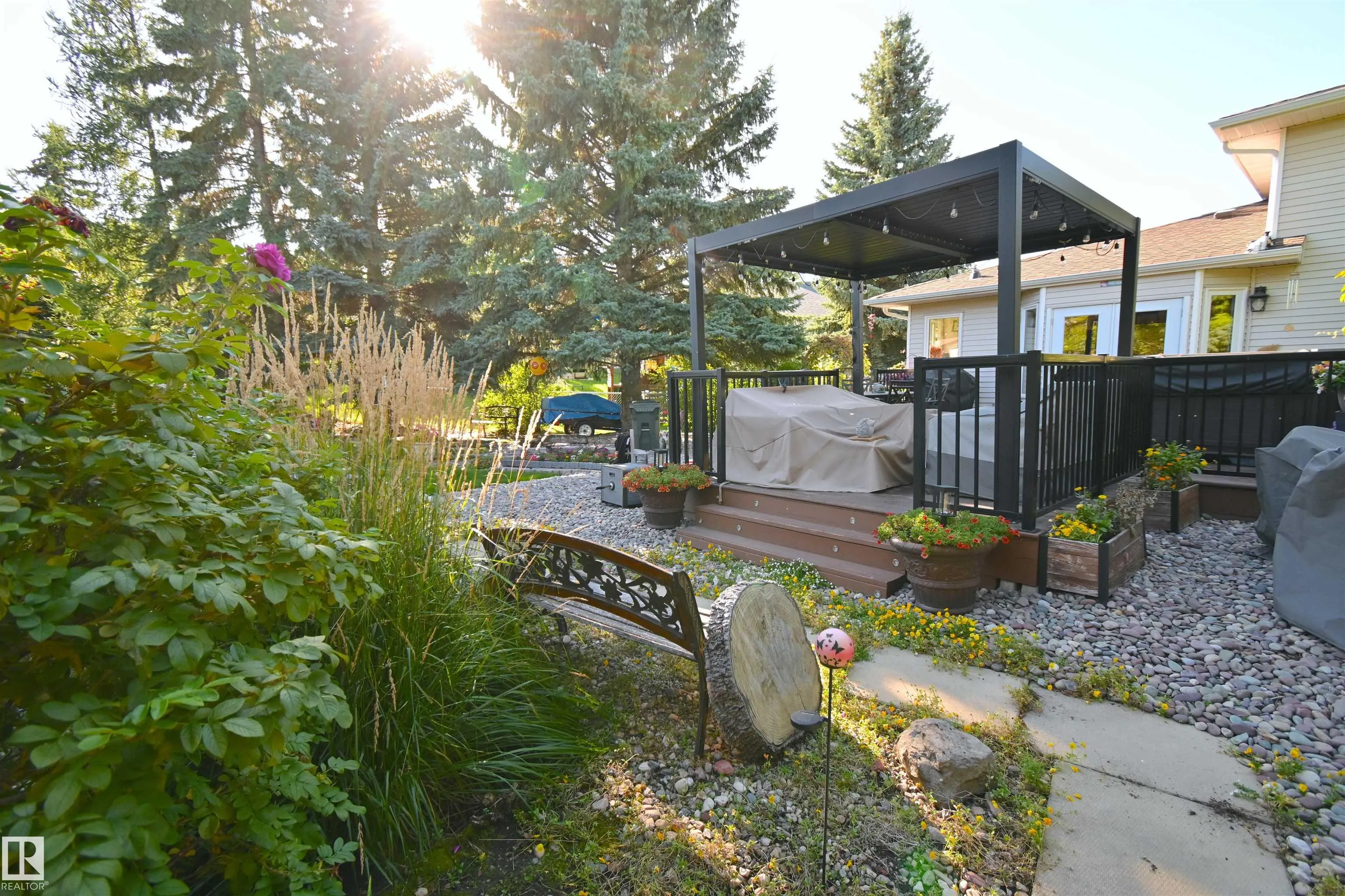 56 STONESHIRE Crescent