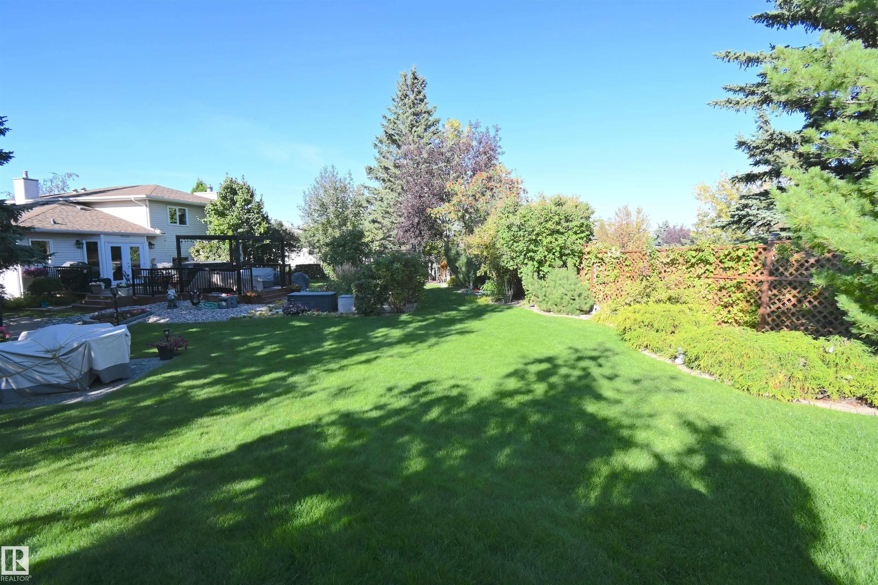 56 STONESHIRE Crescent