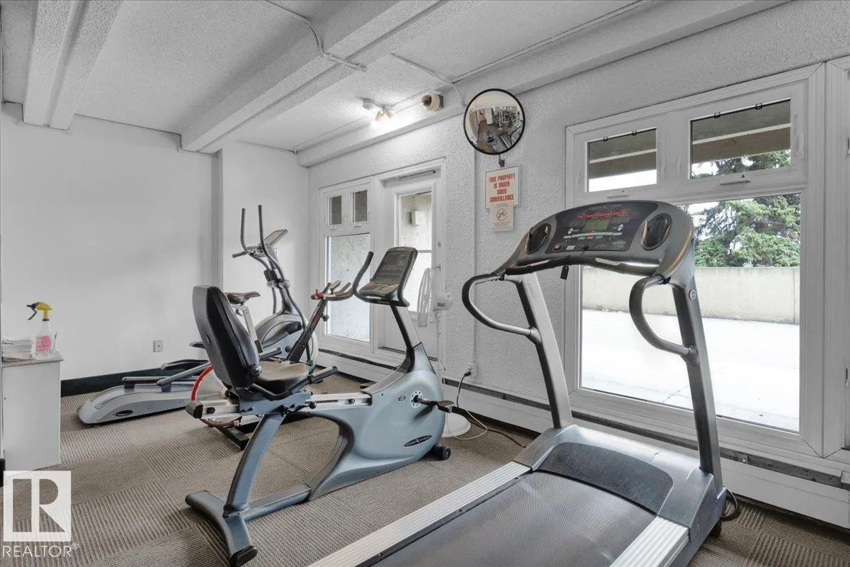 9918 101 Street