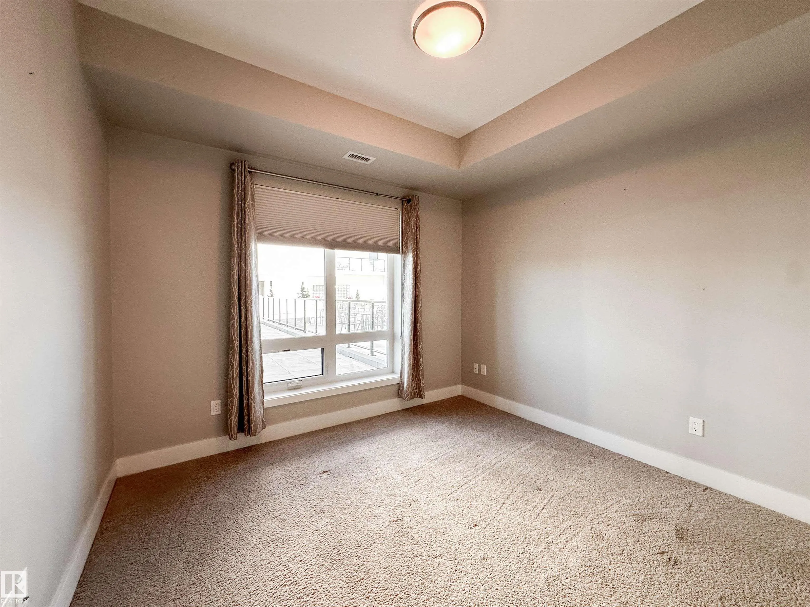 200 BELLEROSE Drive