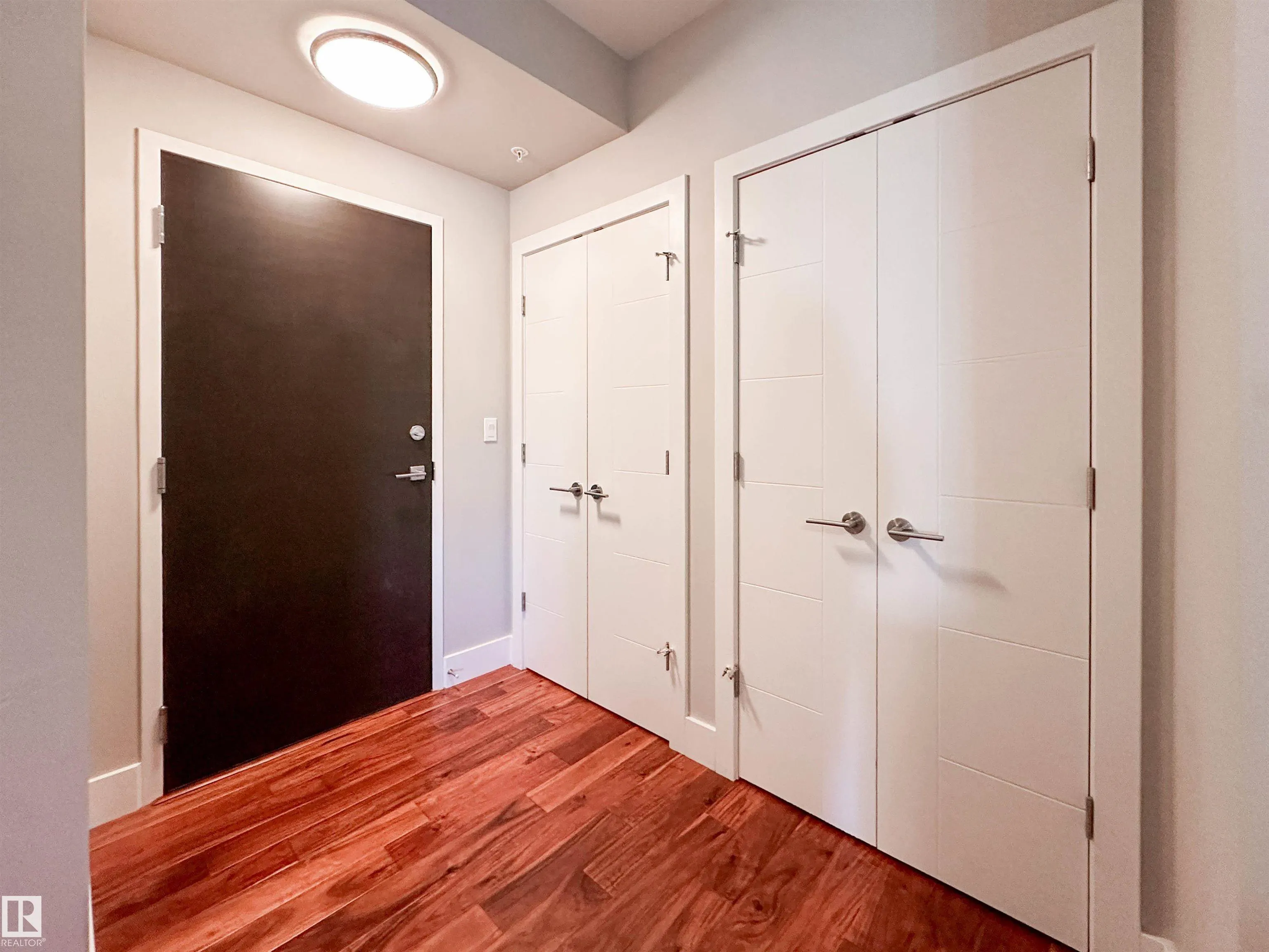 200 BELLEROSE Drive