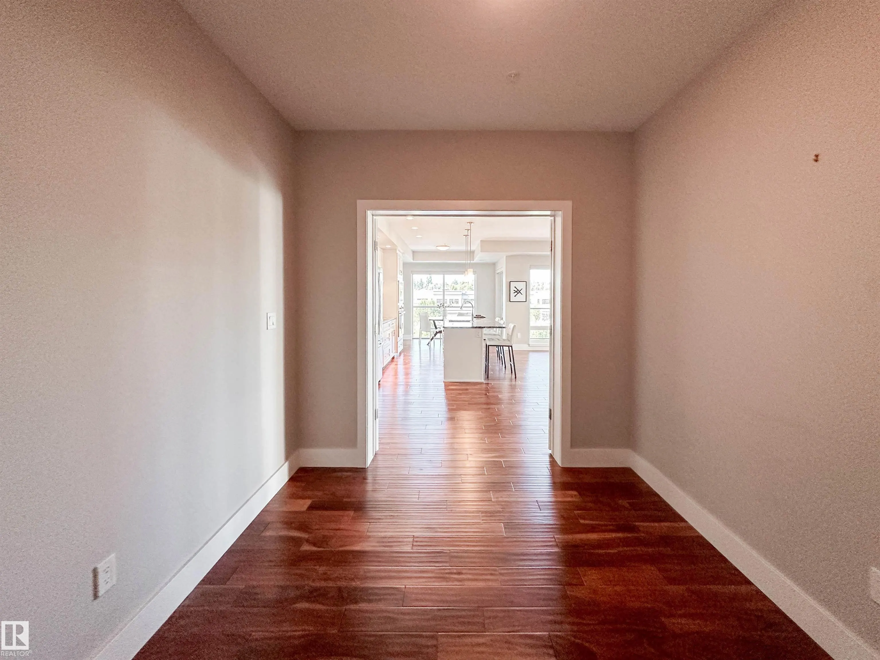200 BELLEROSE Drive