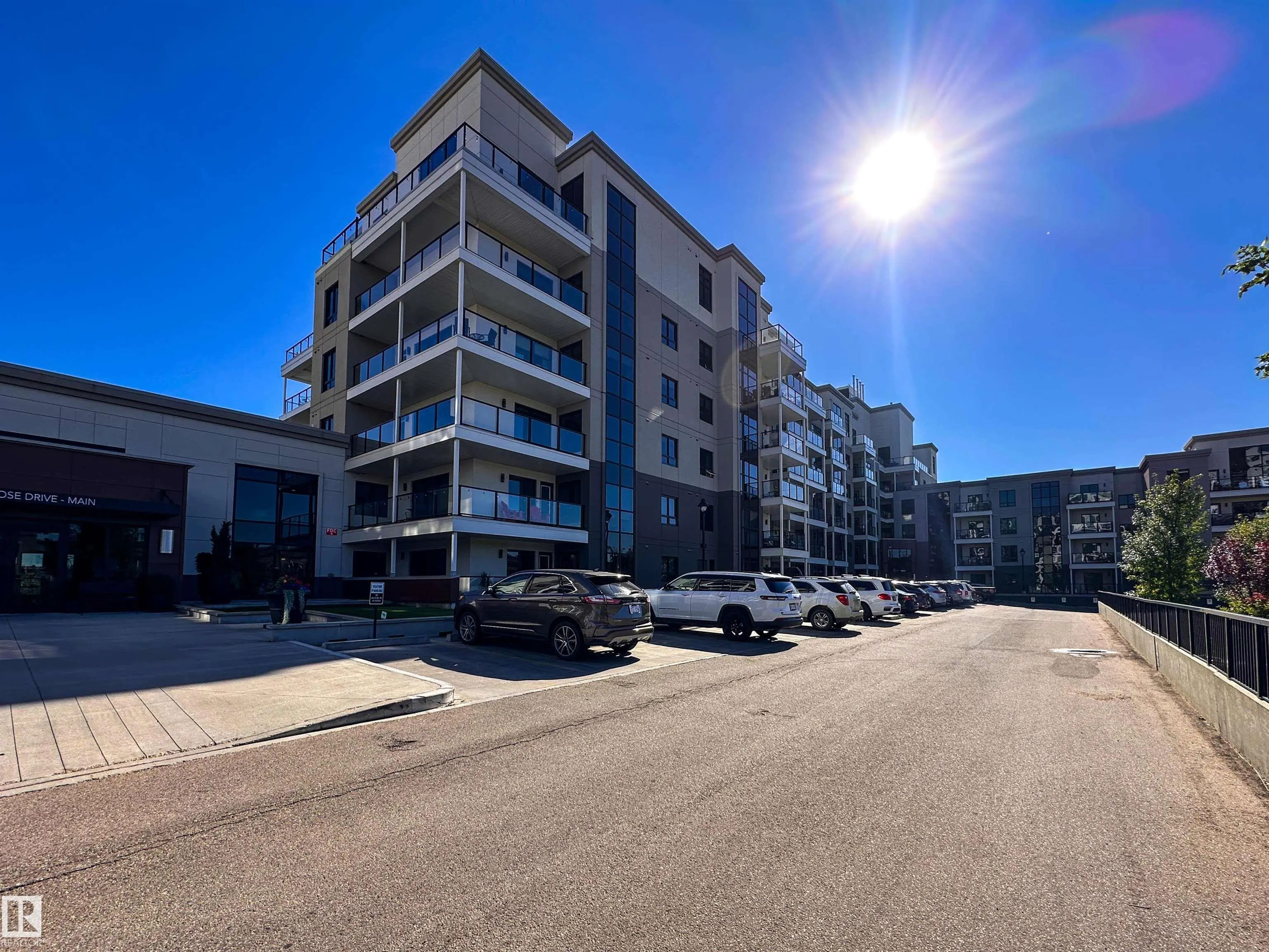 200 BELLEROSE Drive