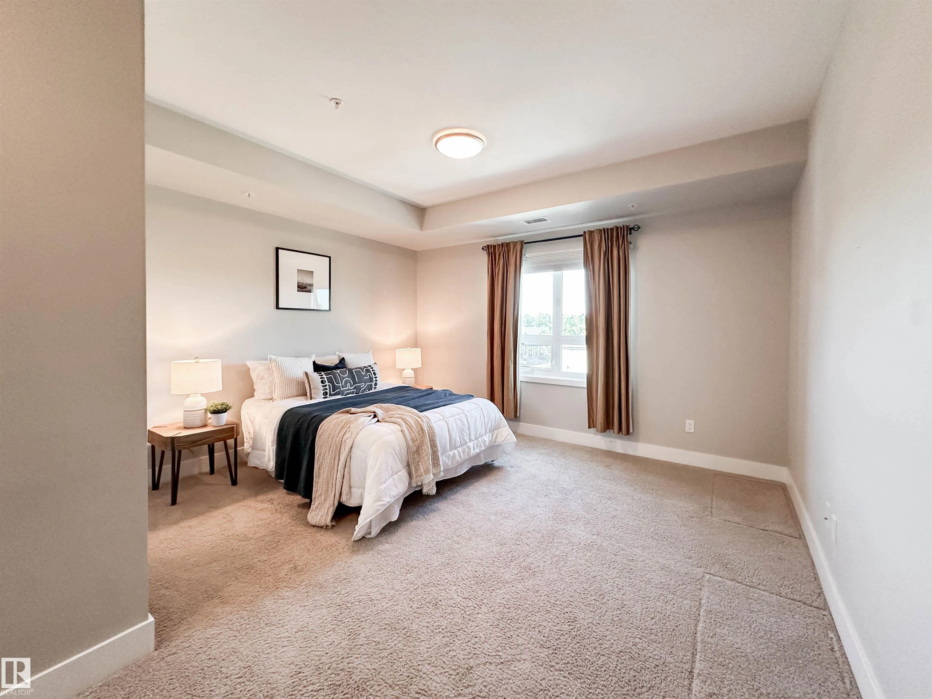 200 BELLEROSE Drive