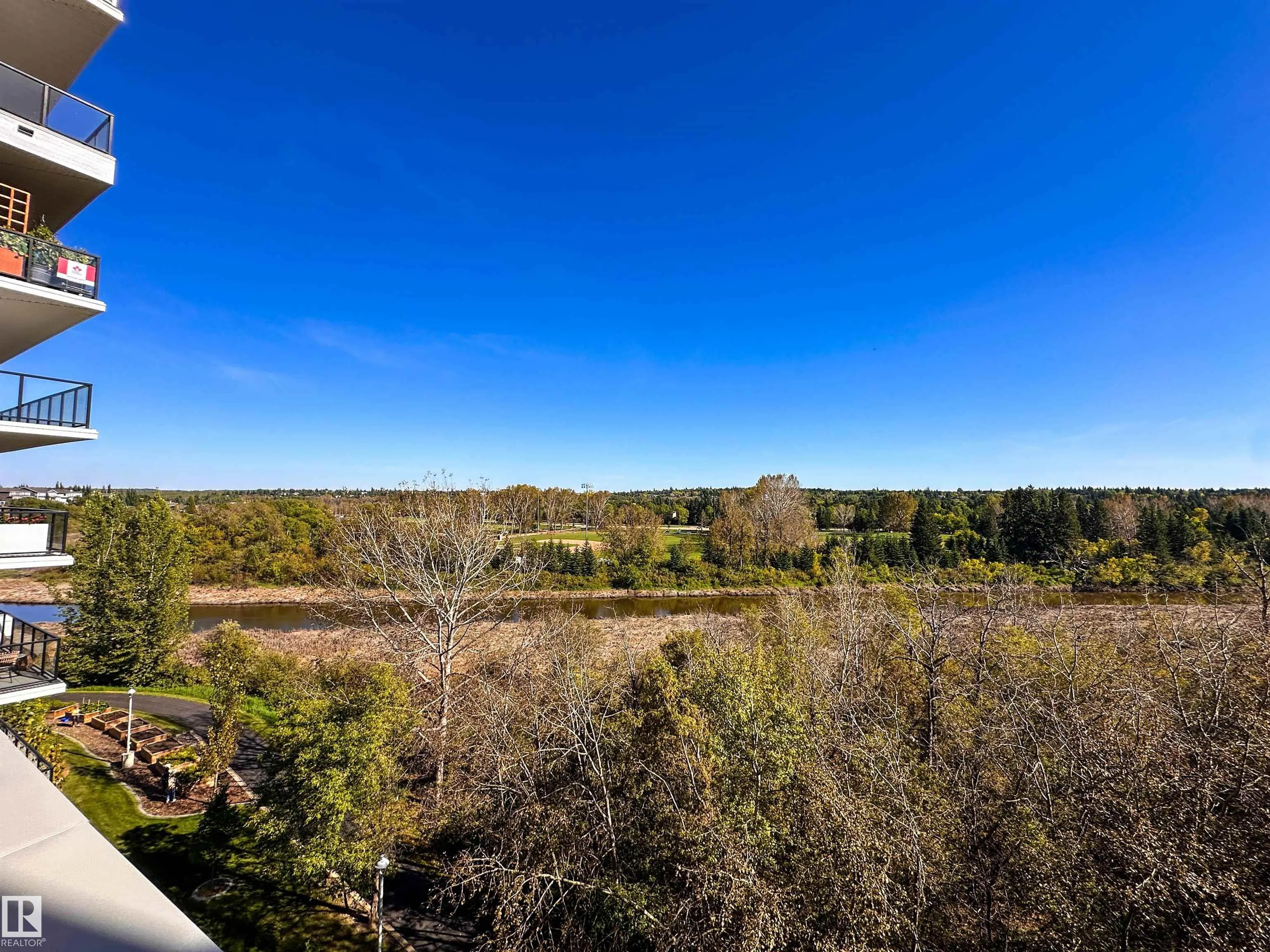 200 BELLEROSE Drive