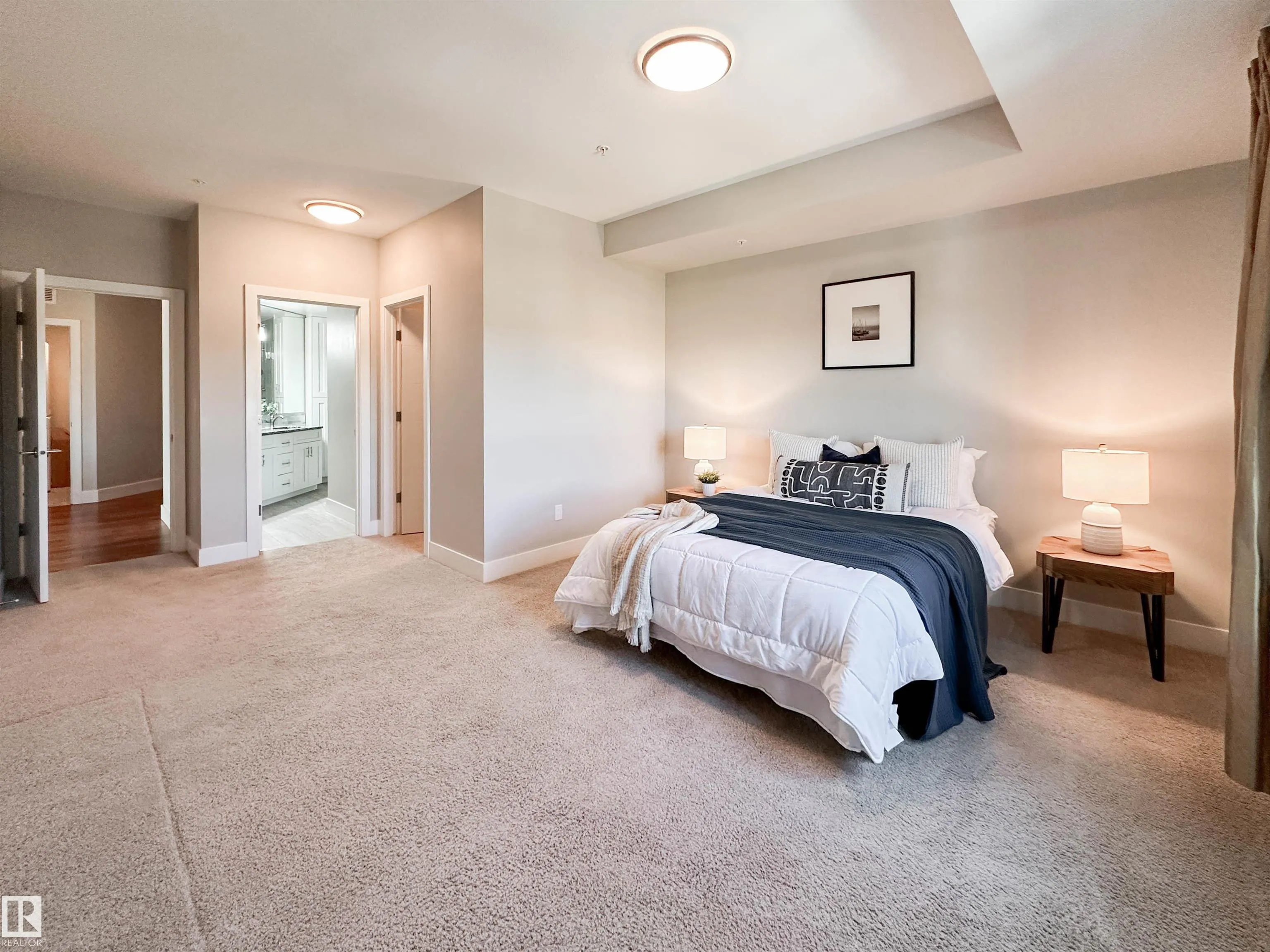 200 BELLEROSE Drive