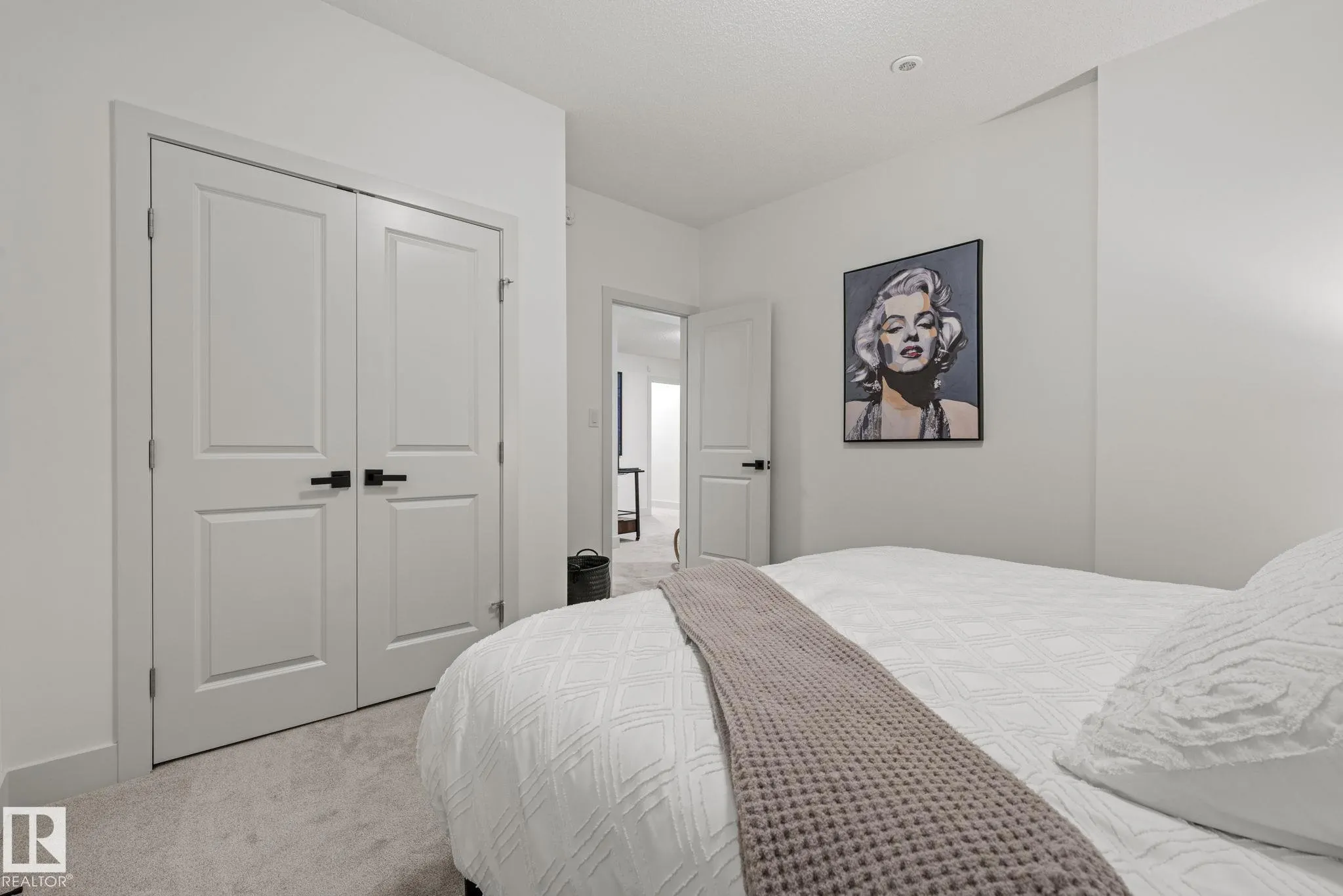 325 Annandale Crescent