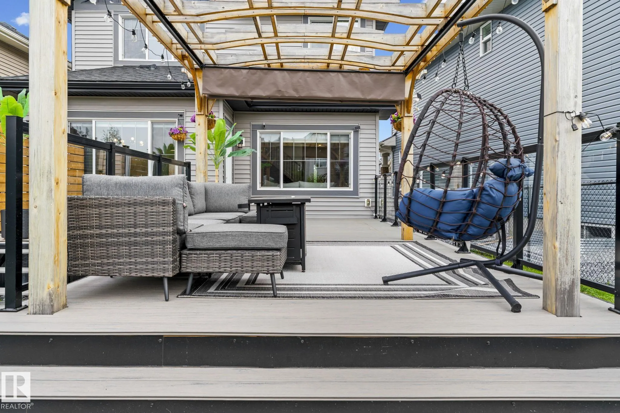 325 Annandale Crescent
