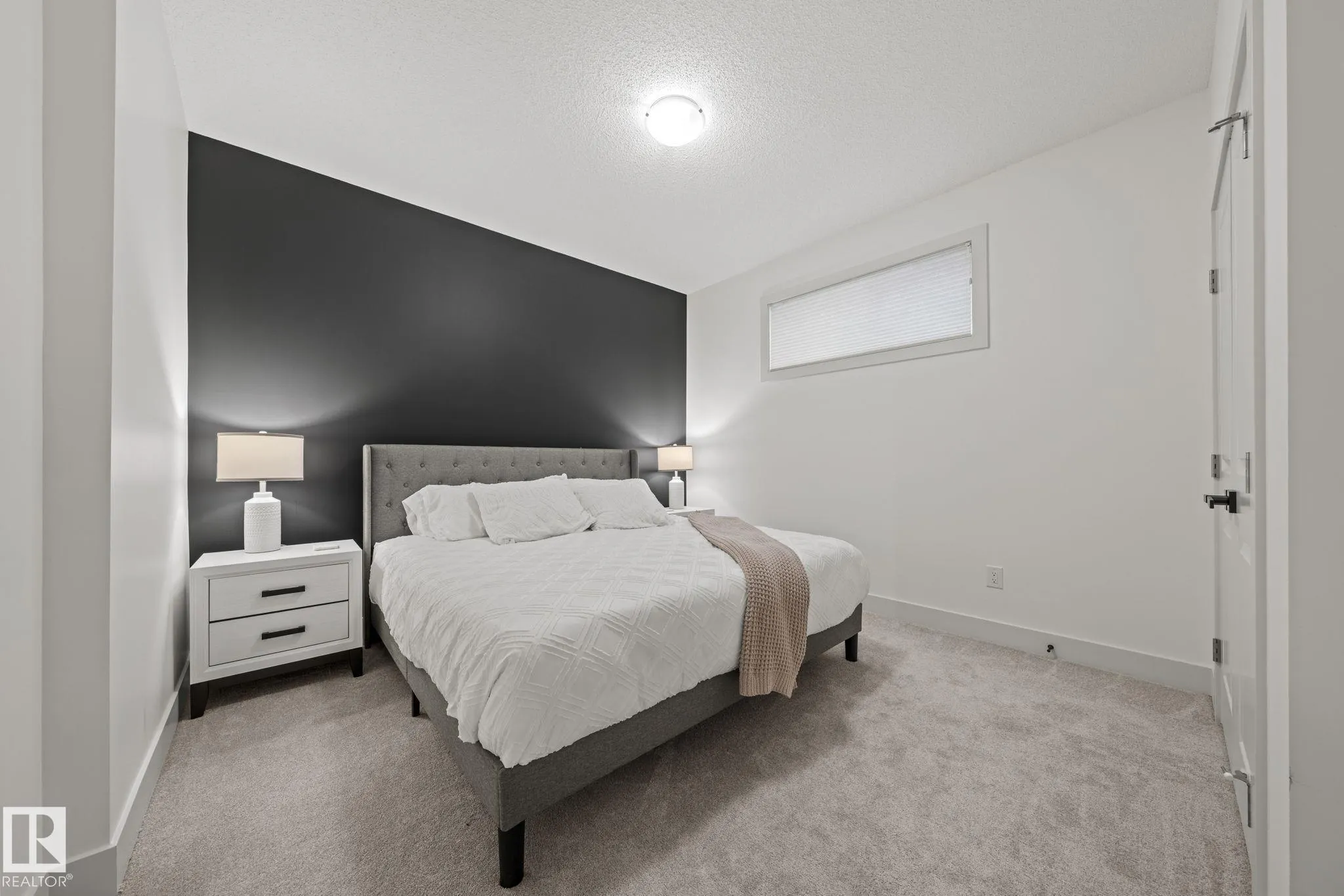 325 Annandale Crescent