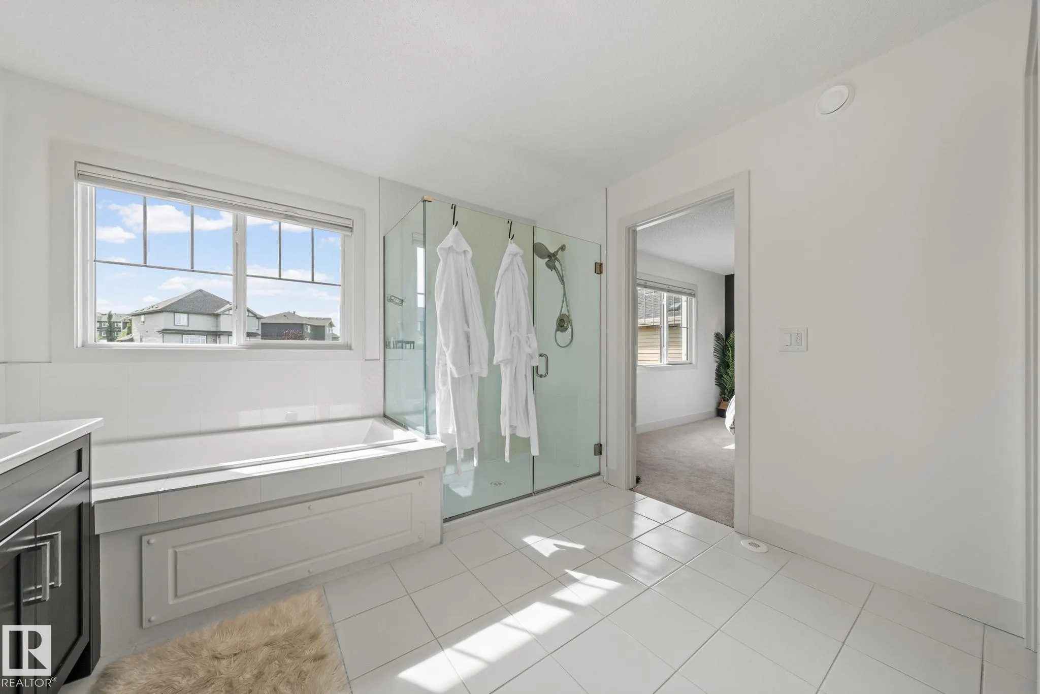 325 Annandale Crescent