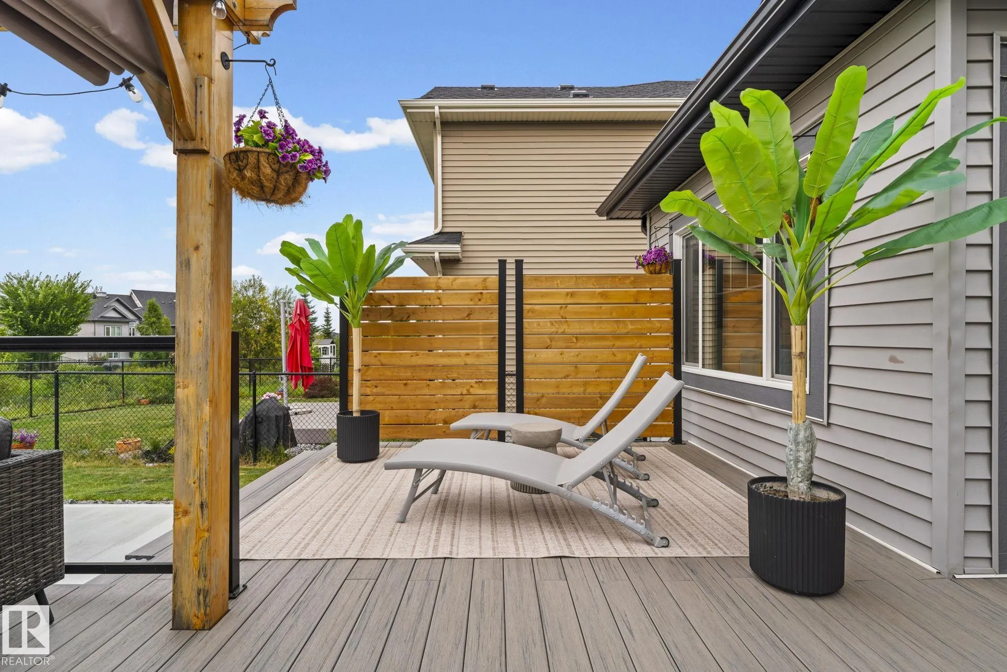 325 Annandale Crescent
