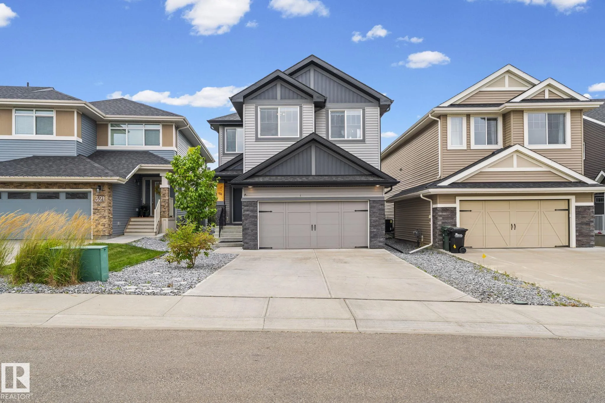 325 Annandale Crescent