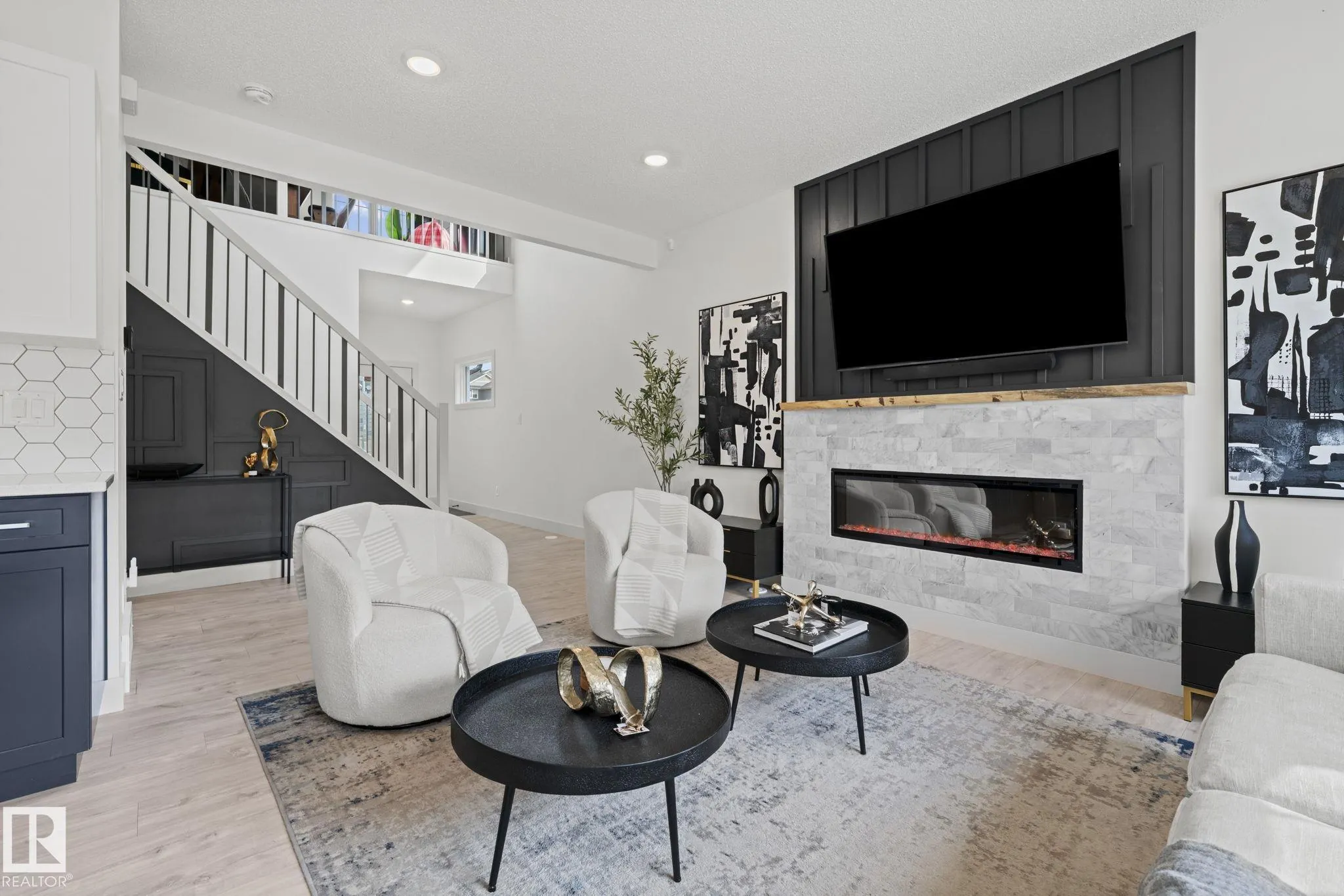 325 Annandale Crescent