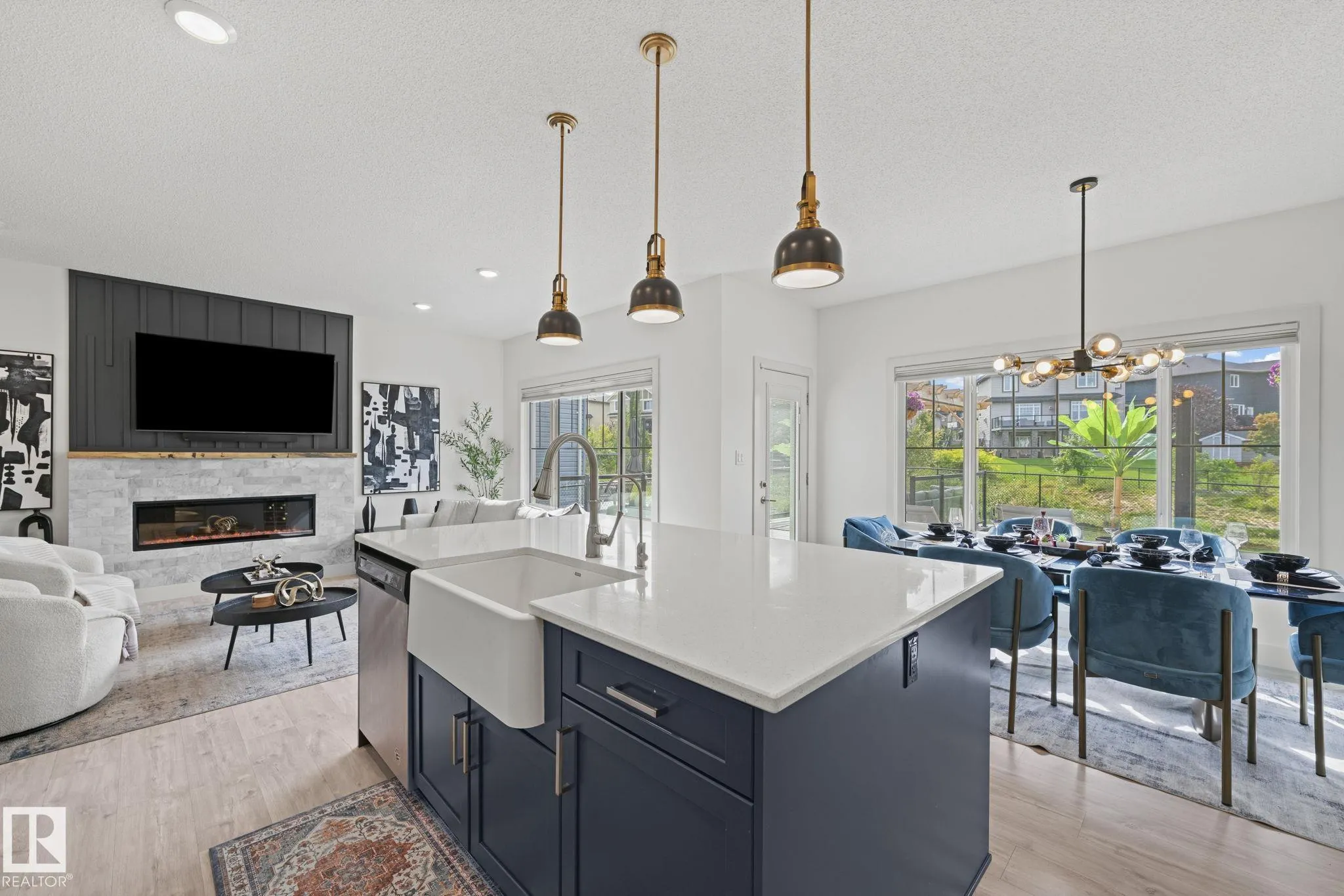325 Annandale Crescent