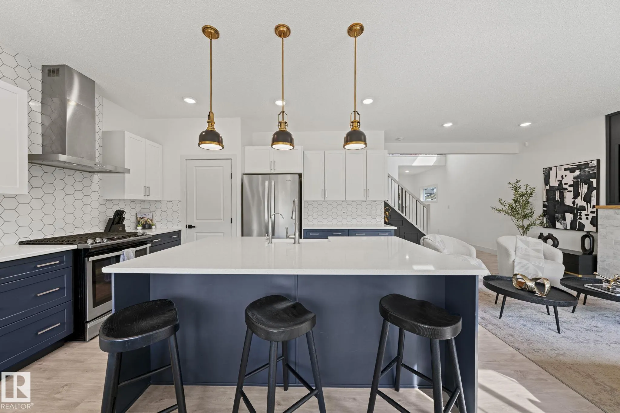 325 Annandale Crescent