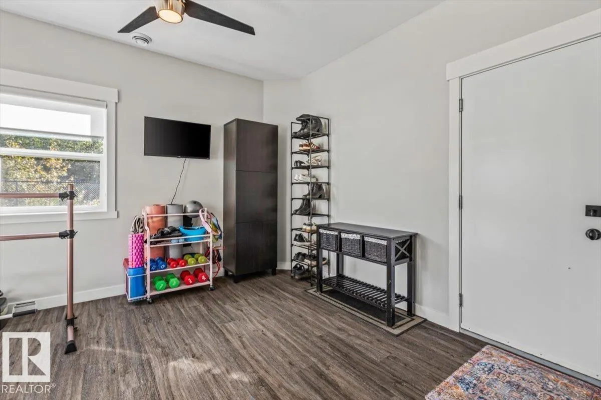 150 EVERITT DR