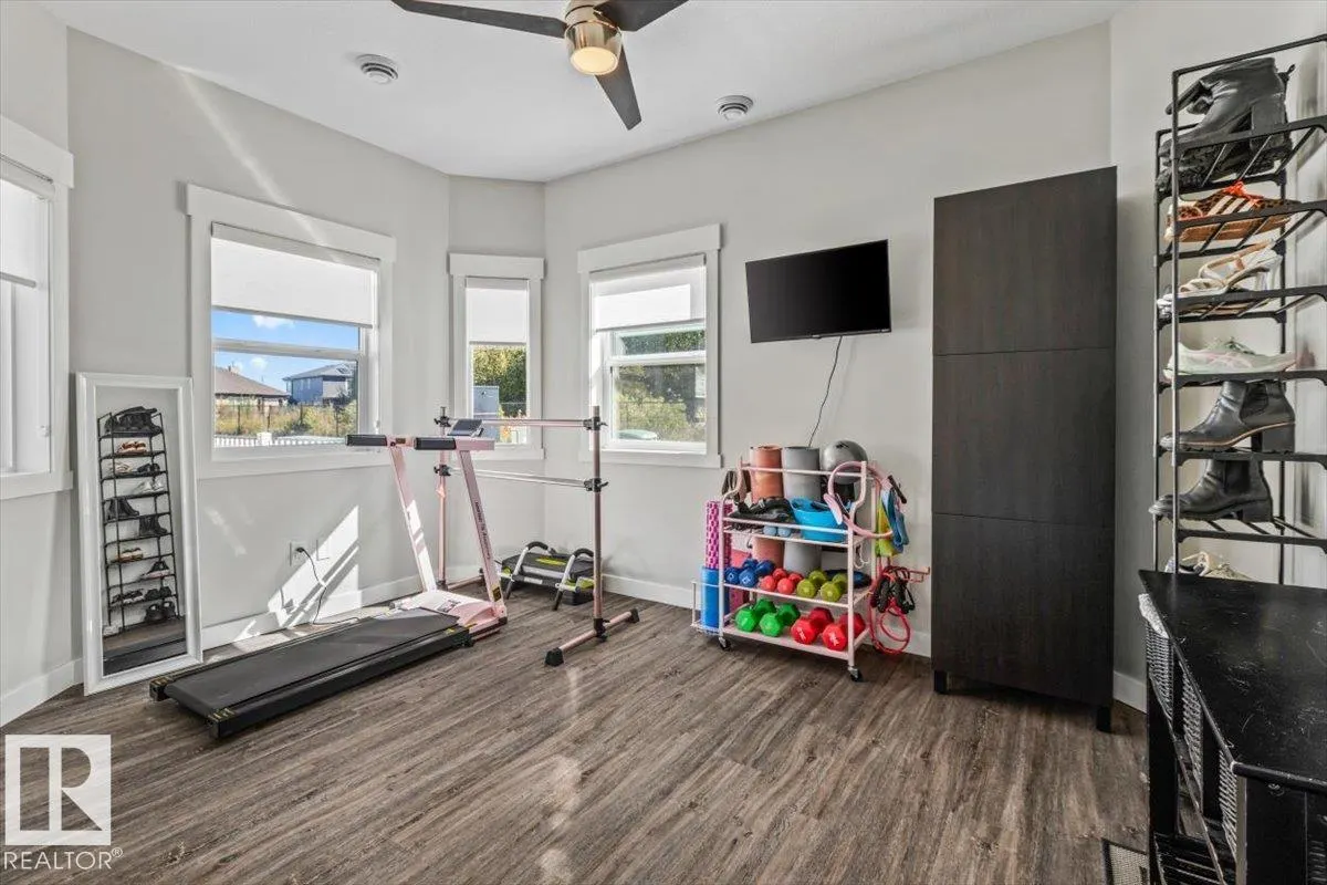 150 EVERITT DR