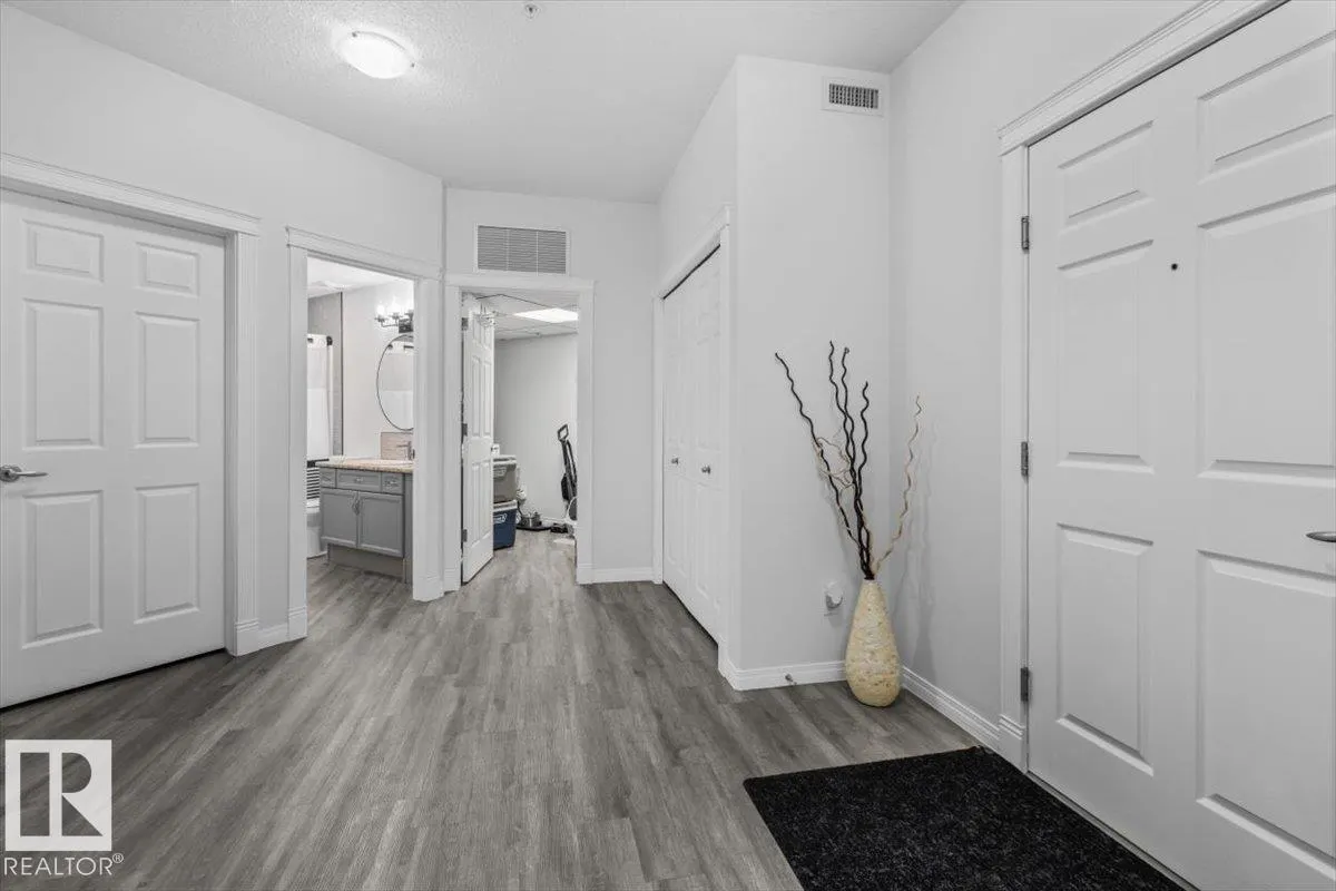 208 8702 Southfort Drive