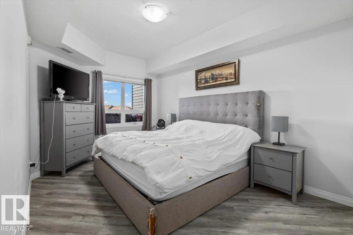 208 8702 Southfort Drive