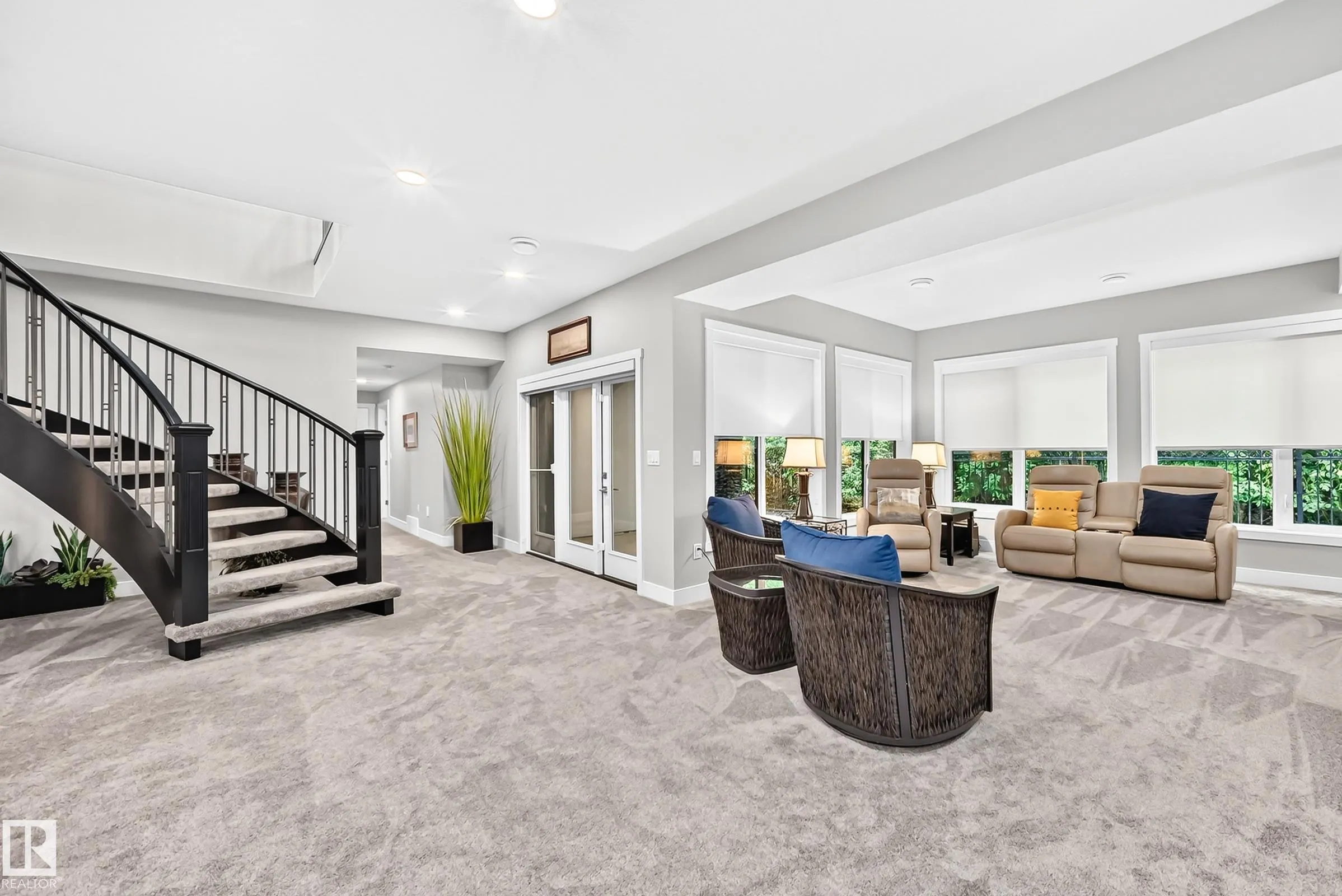 95 SALISBURY Way