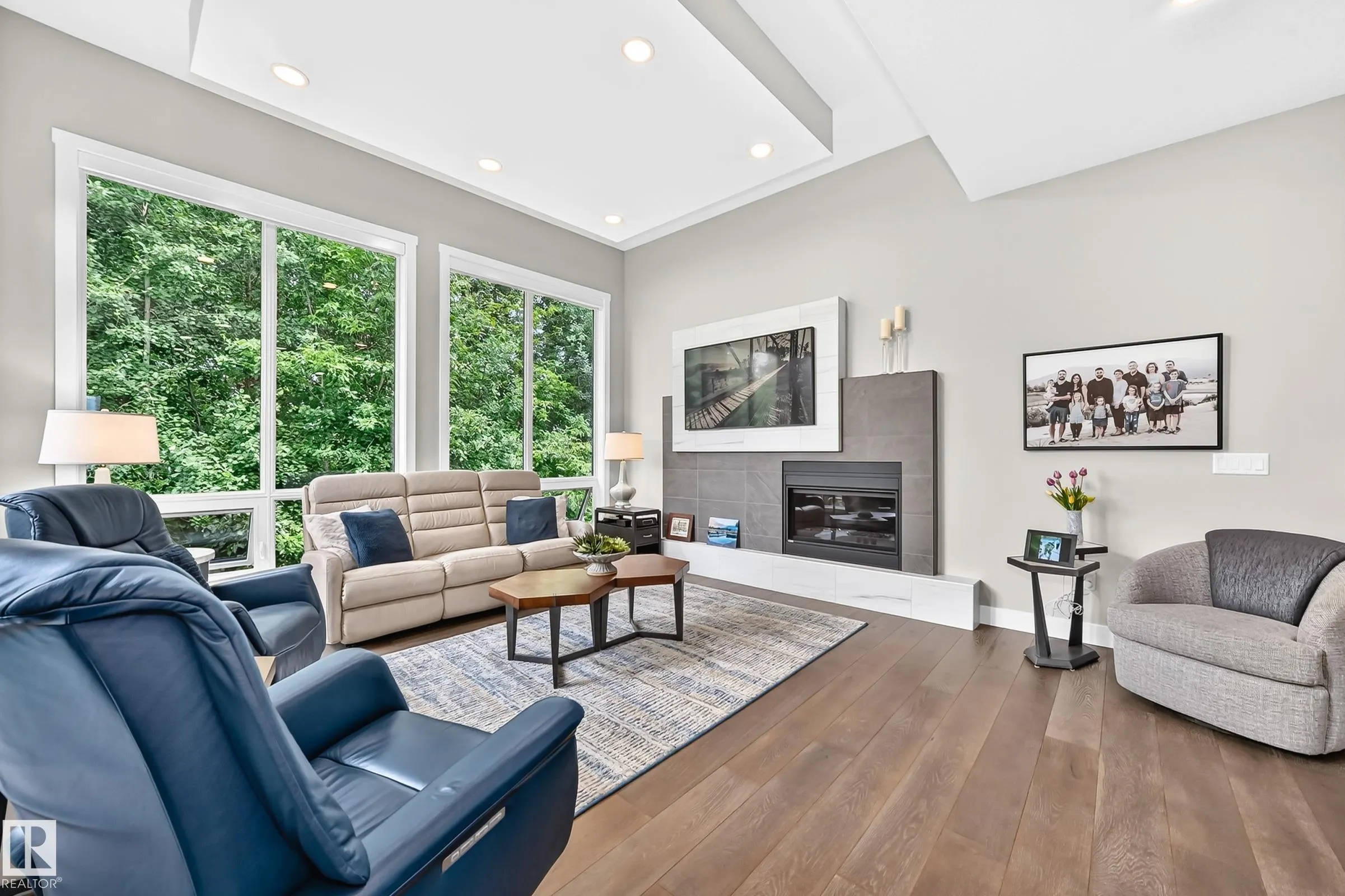 95 SALISBURY Way