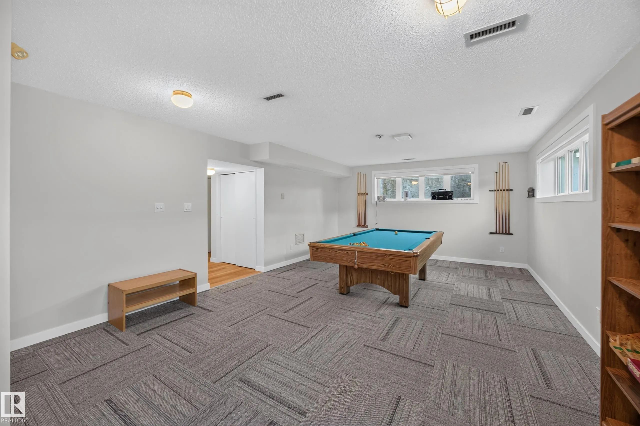 9129 Garden Road