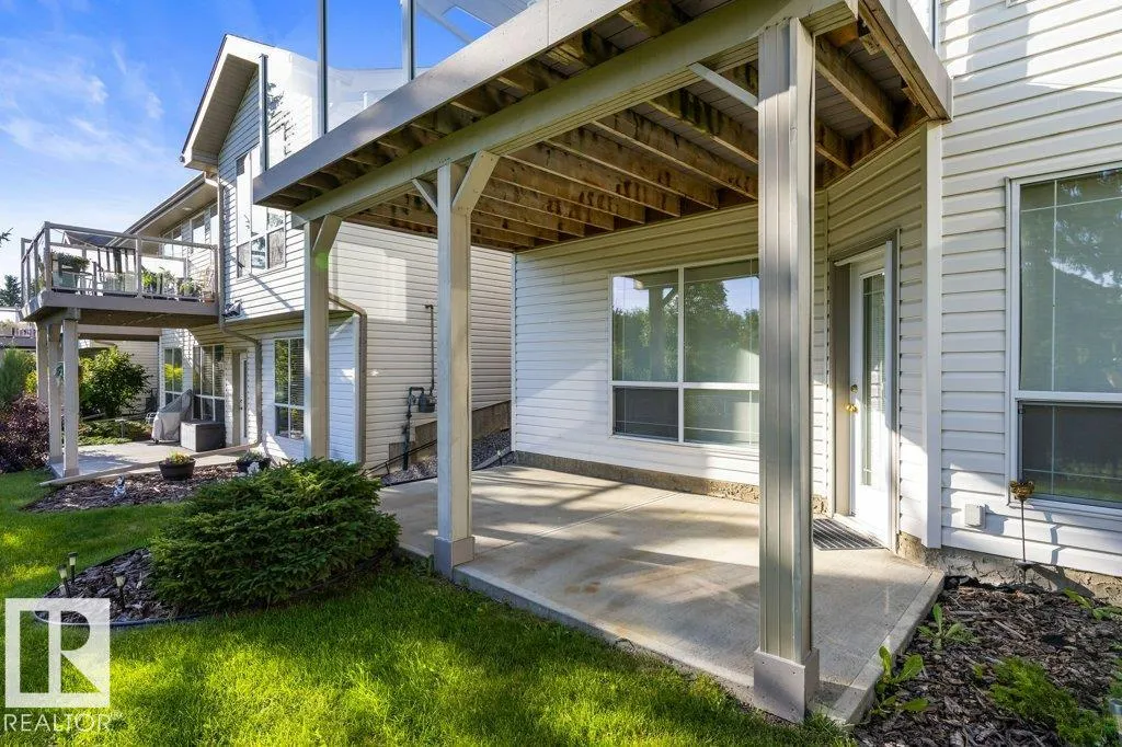 4 HERITAGE Way