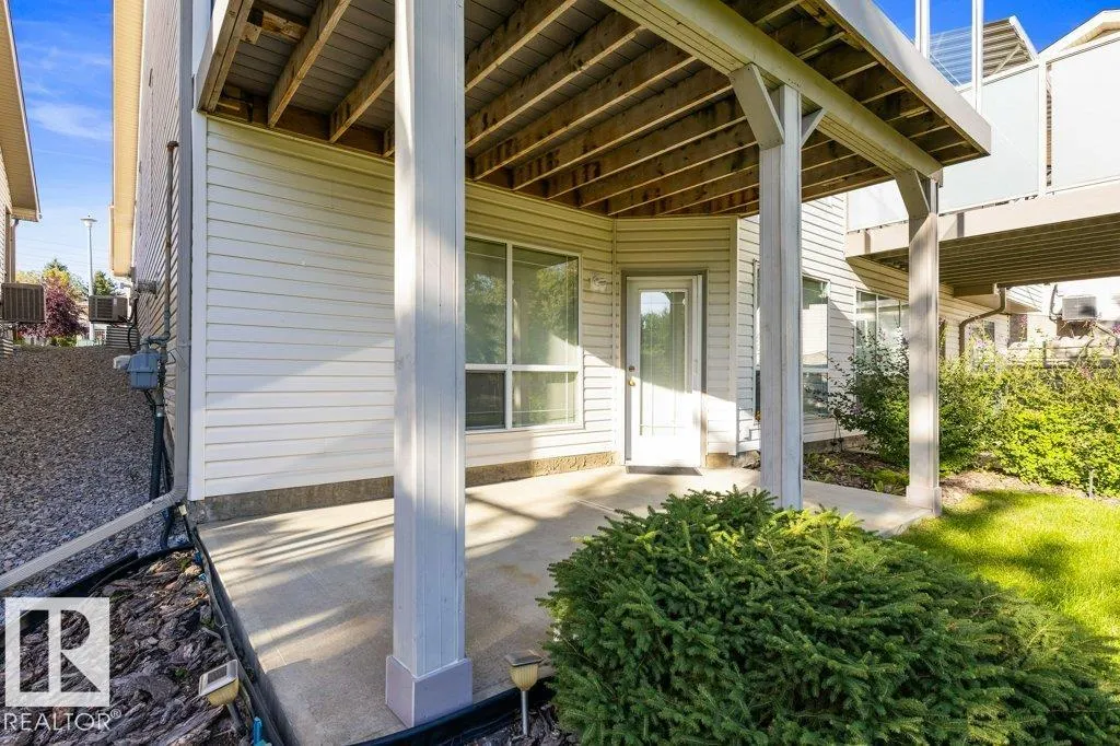 4 HERITAGE Way