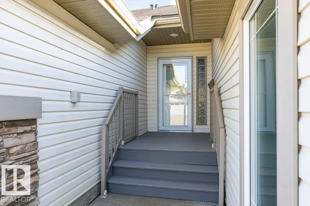 4 HERITAGE Way