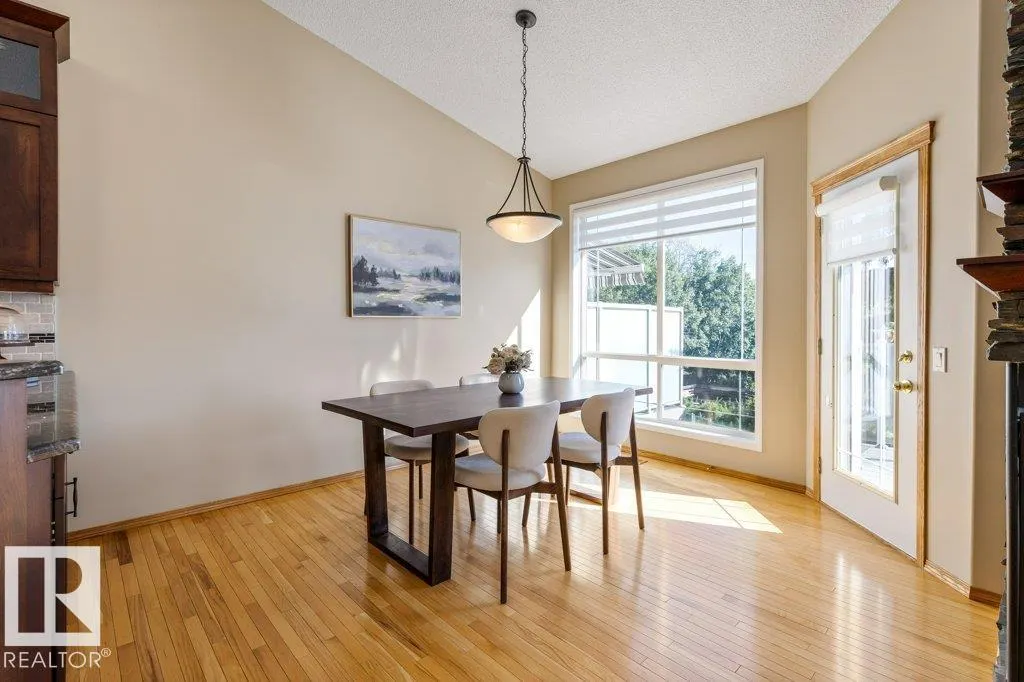 4 HERITAGE Way