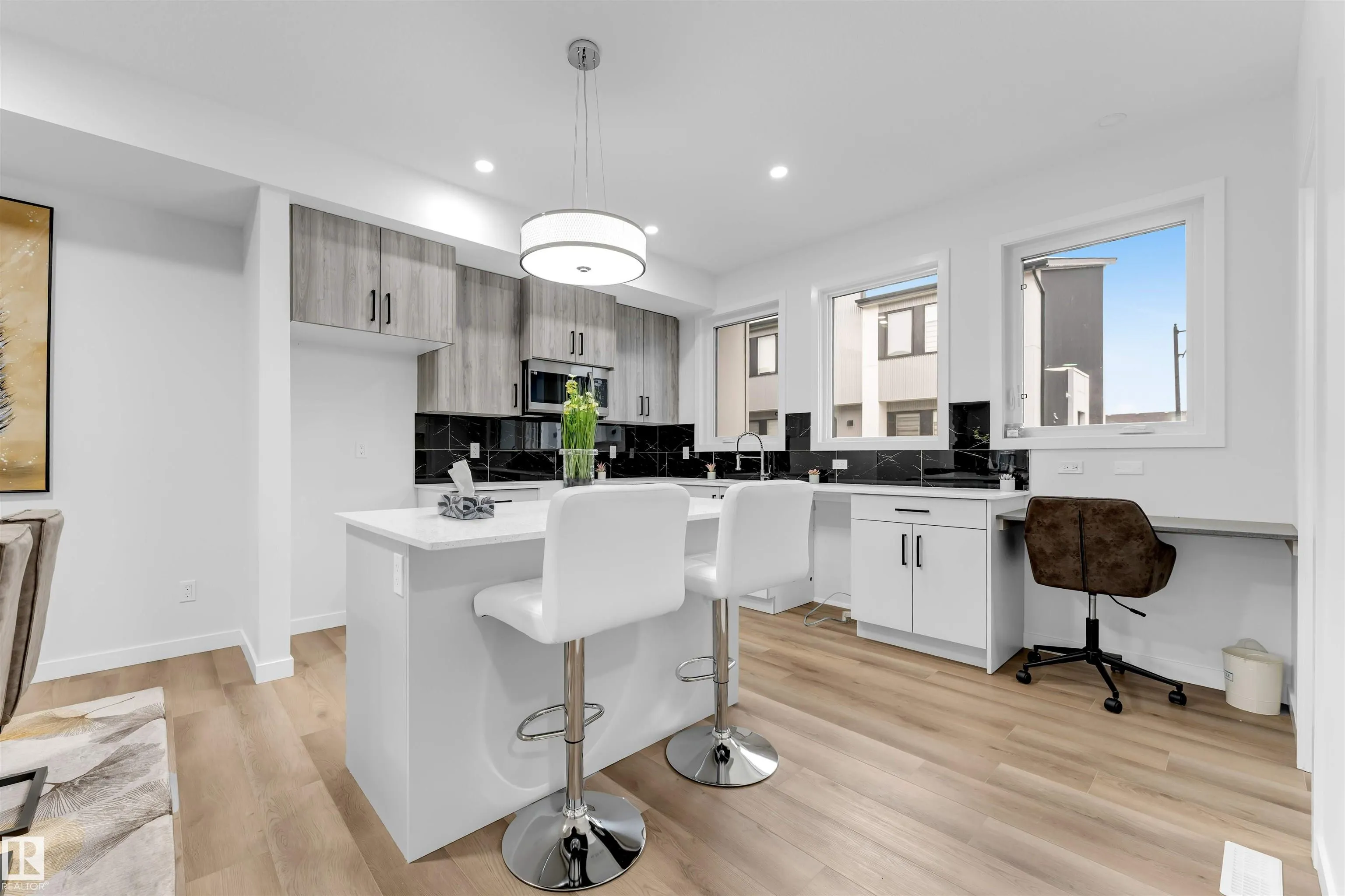 130 element dr