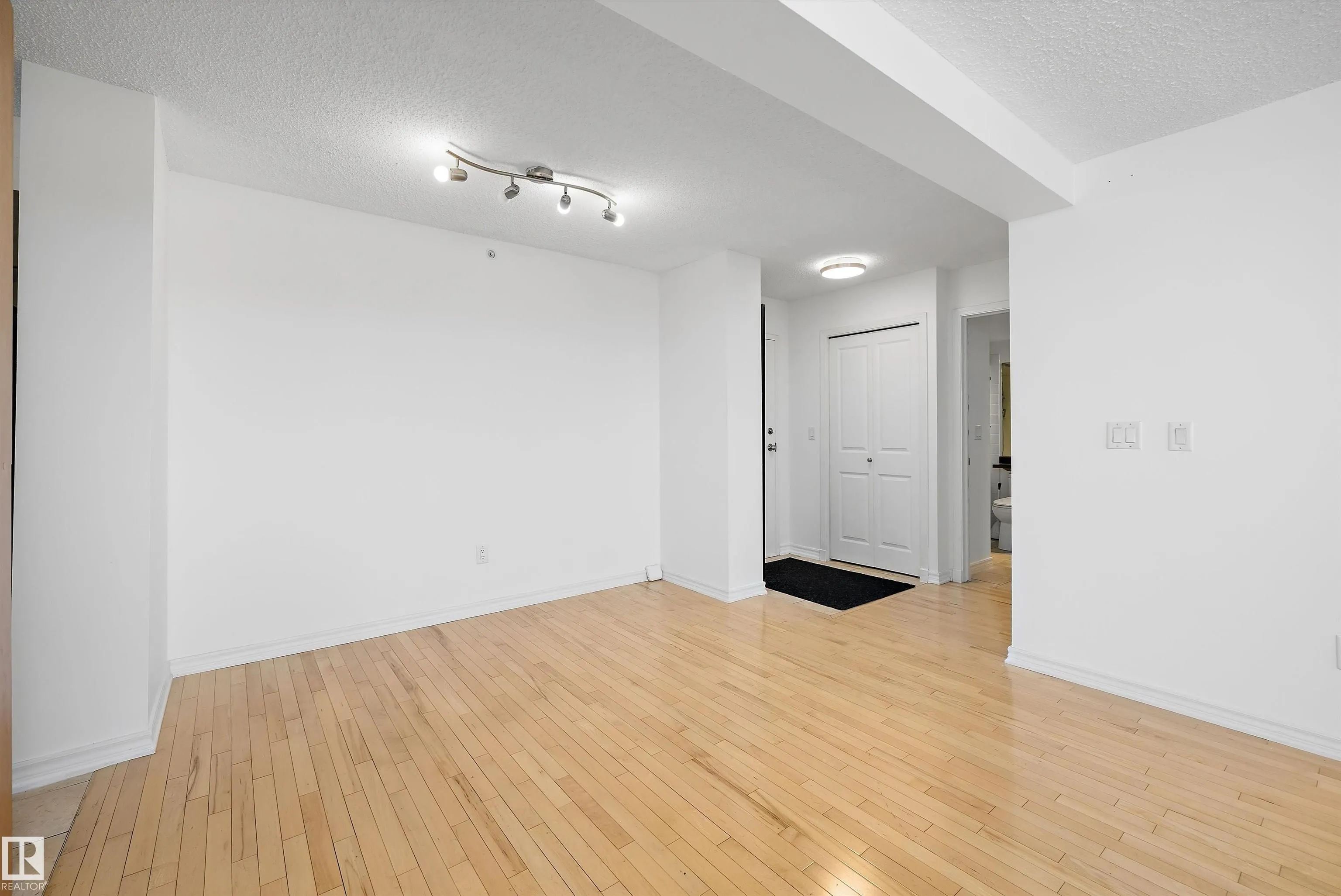10303 105 Street