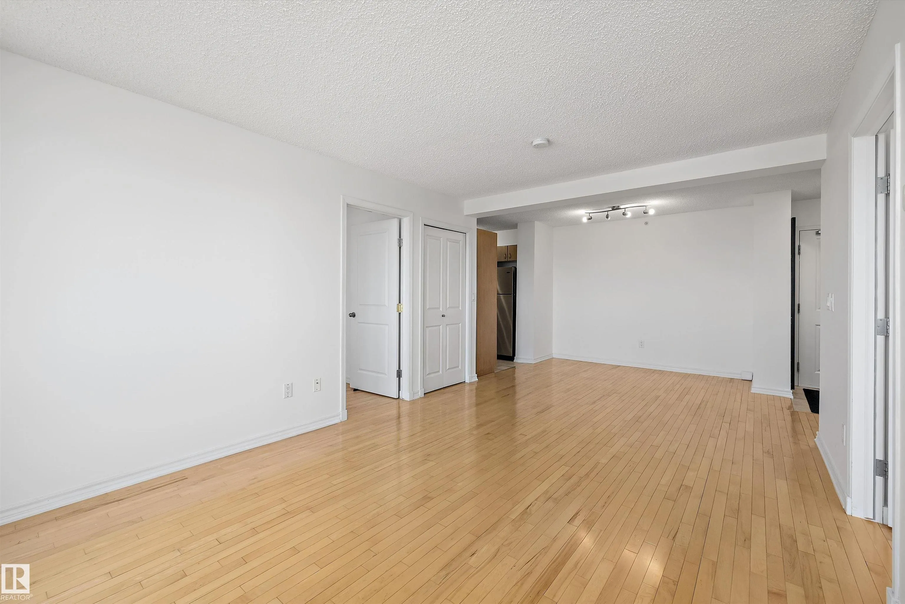 10303 105 Street