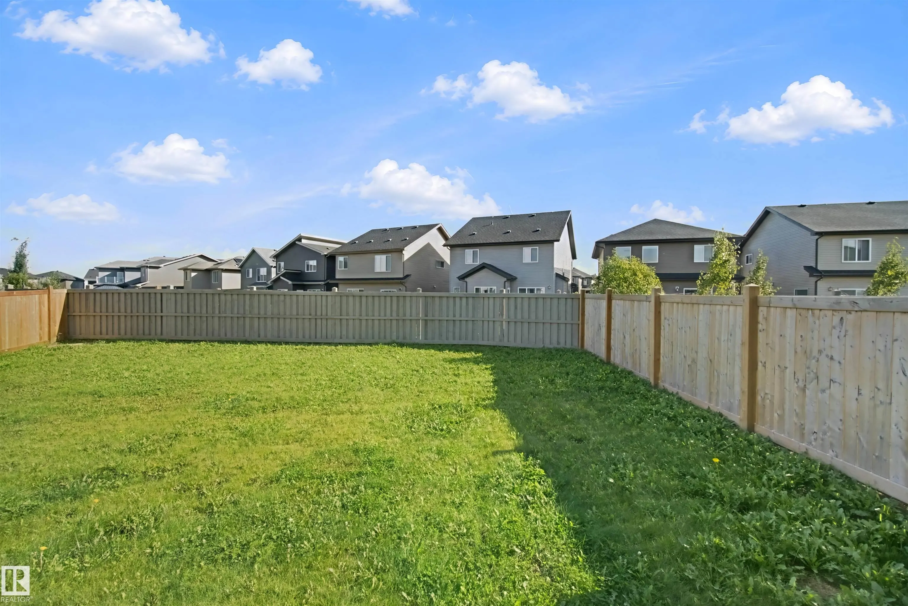 7372 CHIVERS Crescent