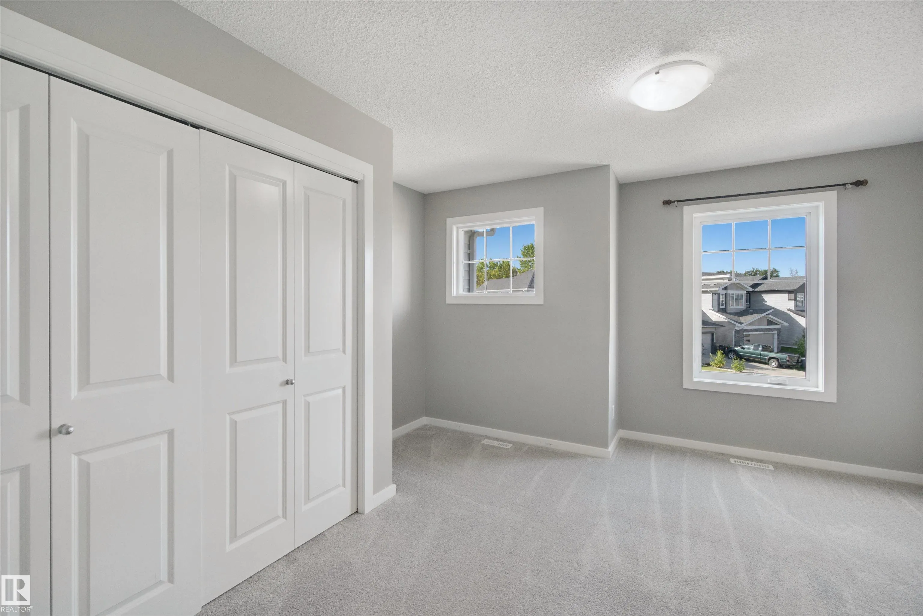 7372 CHIVERS Crescent