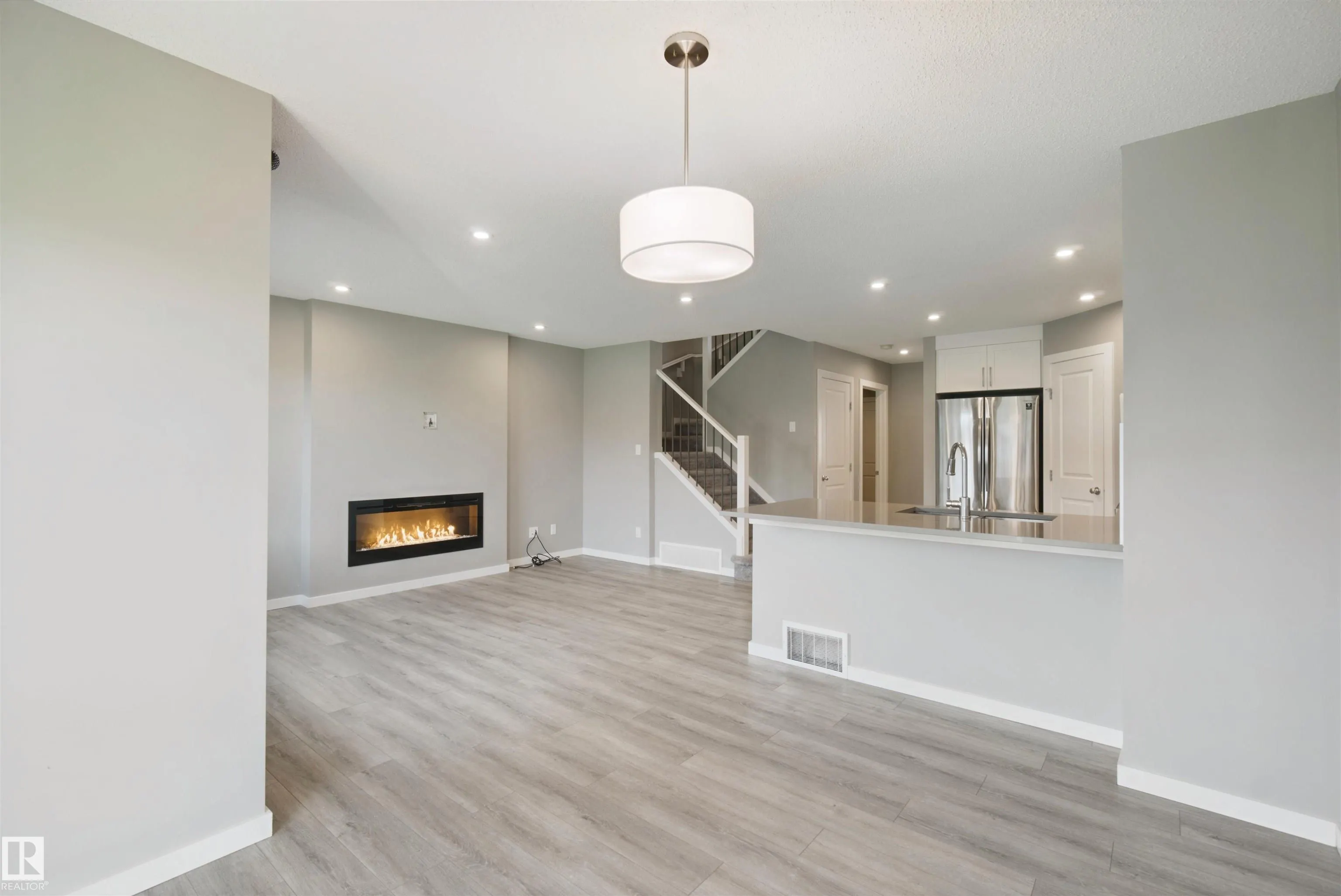7372 CHIVERS Crescent