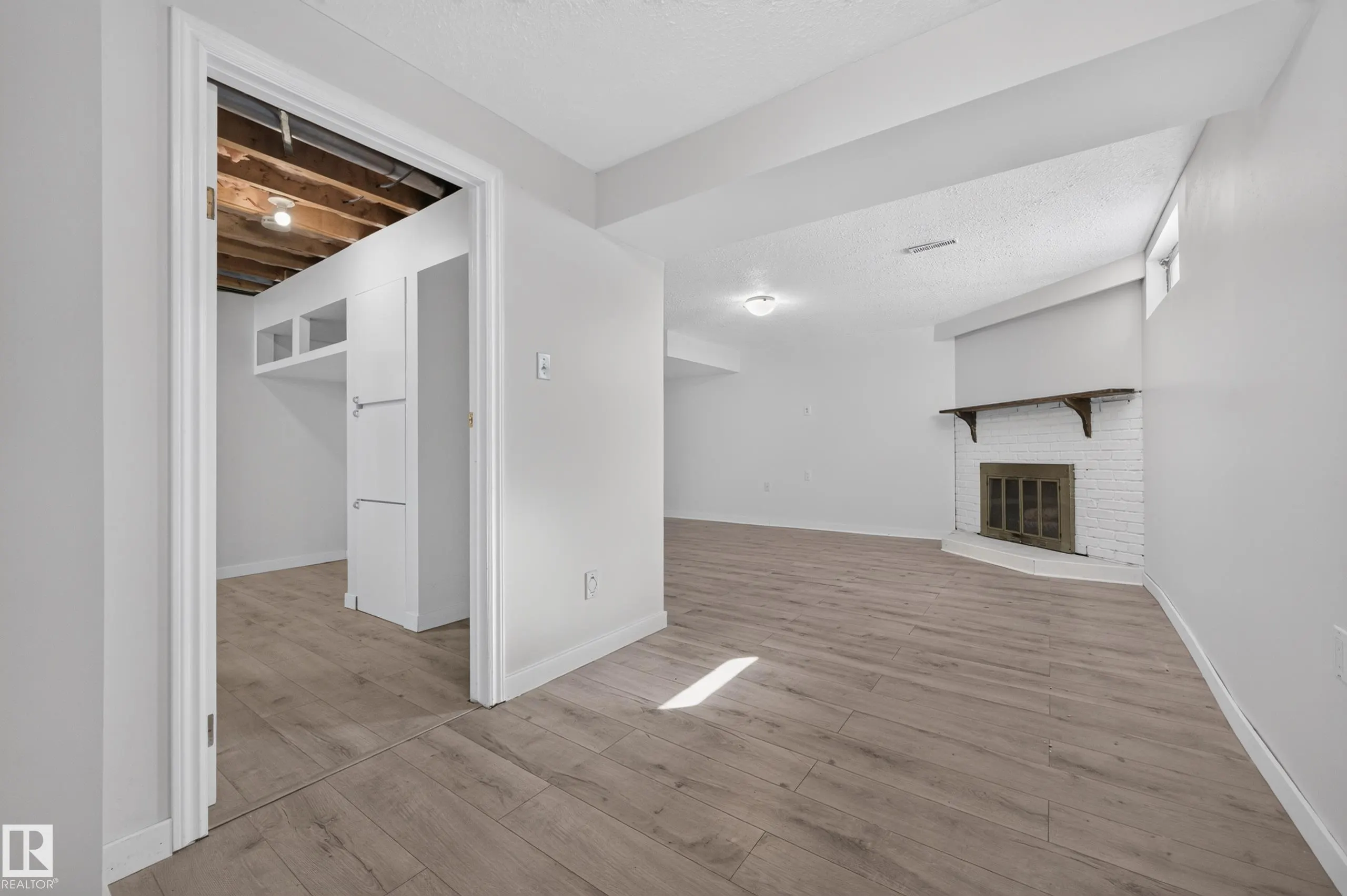 5244 52 Street