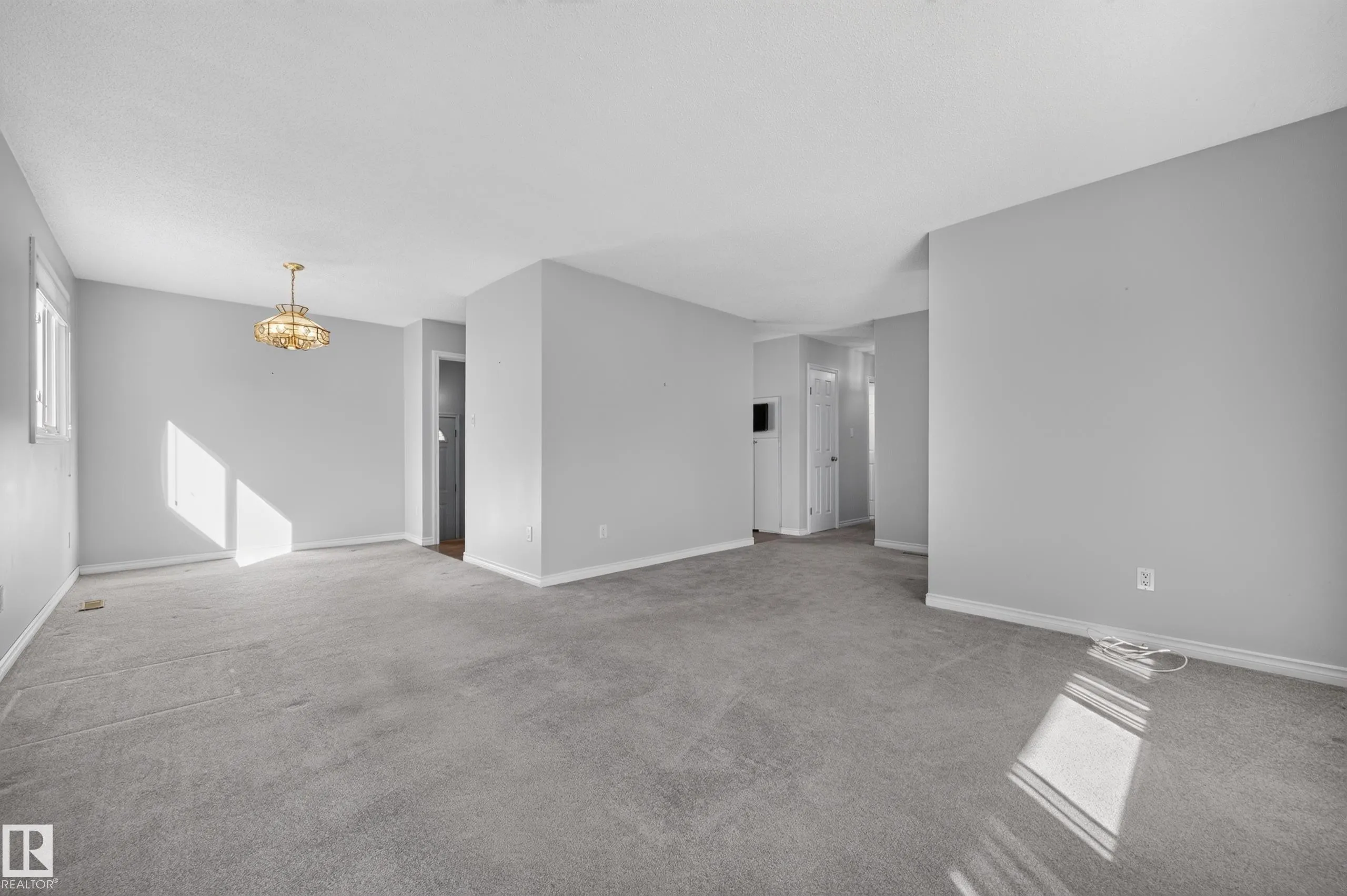 5244 52 Street