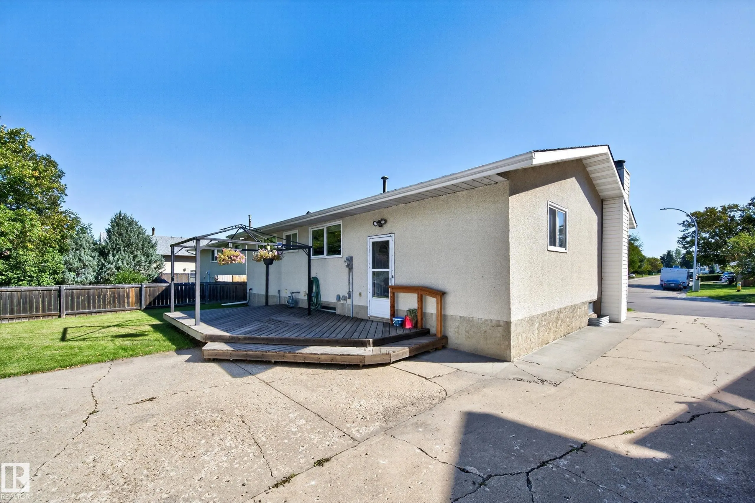 5244 52 Street