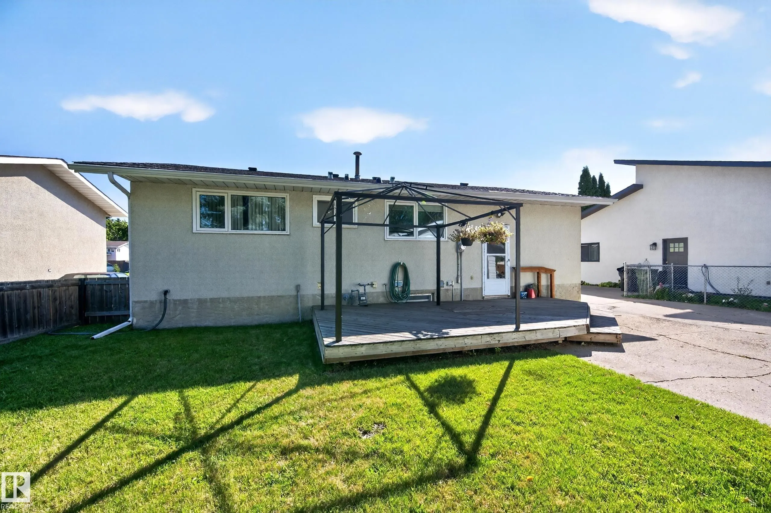 5244 52 Street