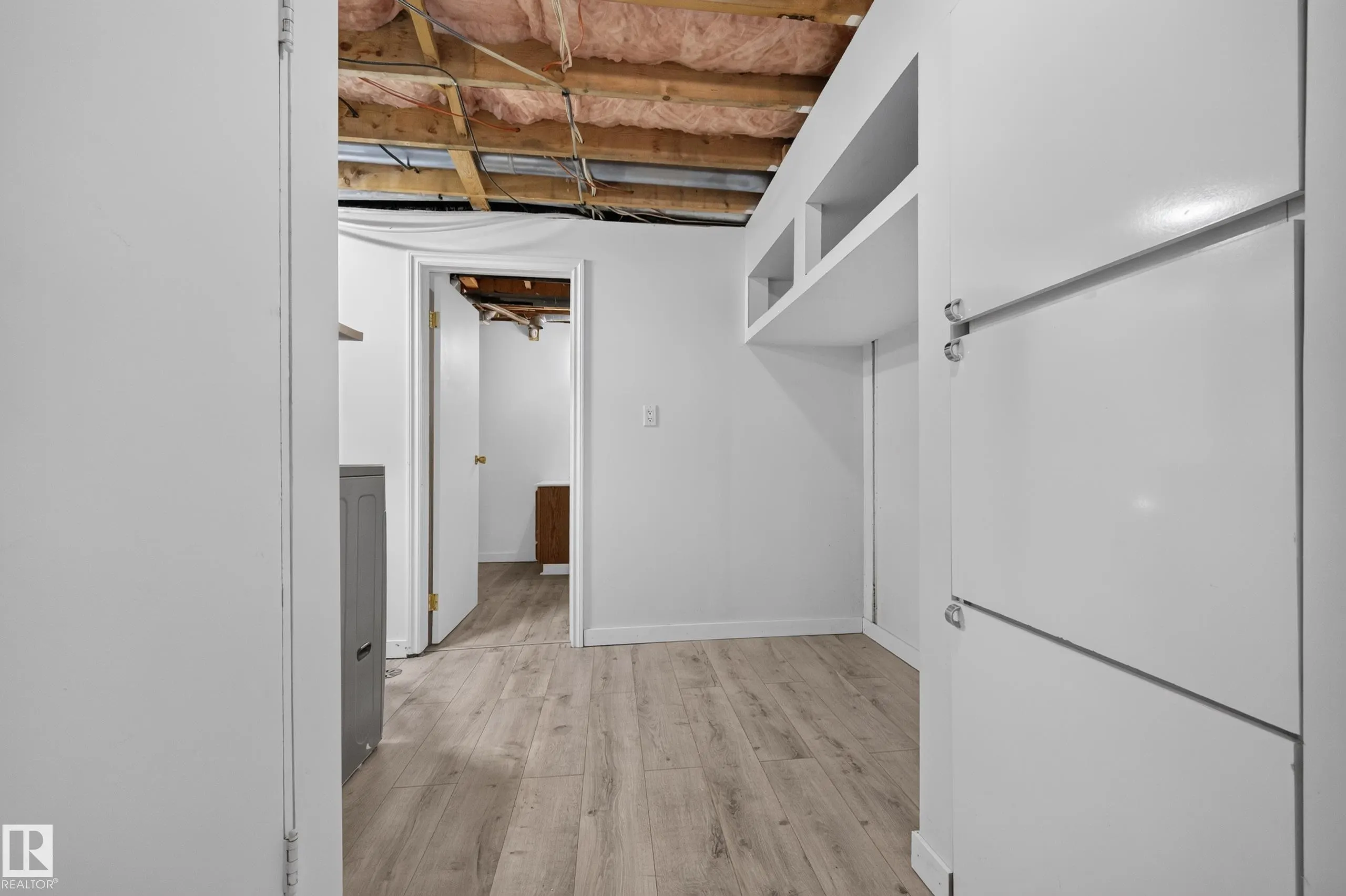 5244 52 Street