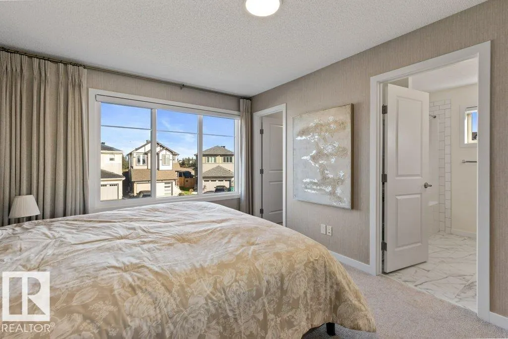 24 NETTLE Crescent