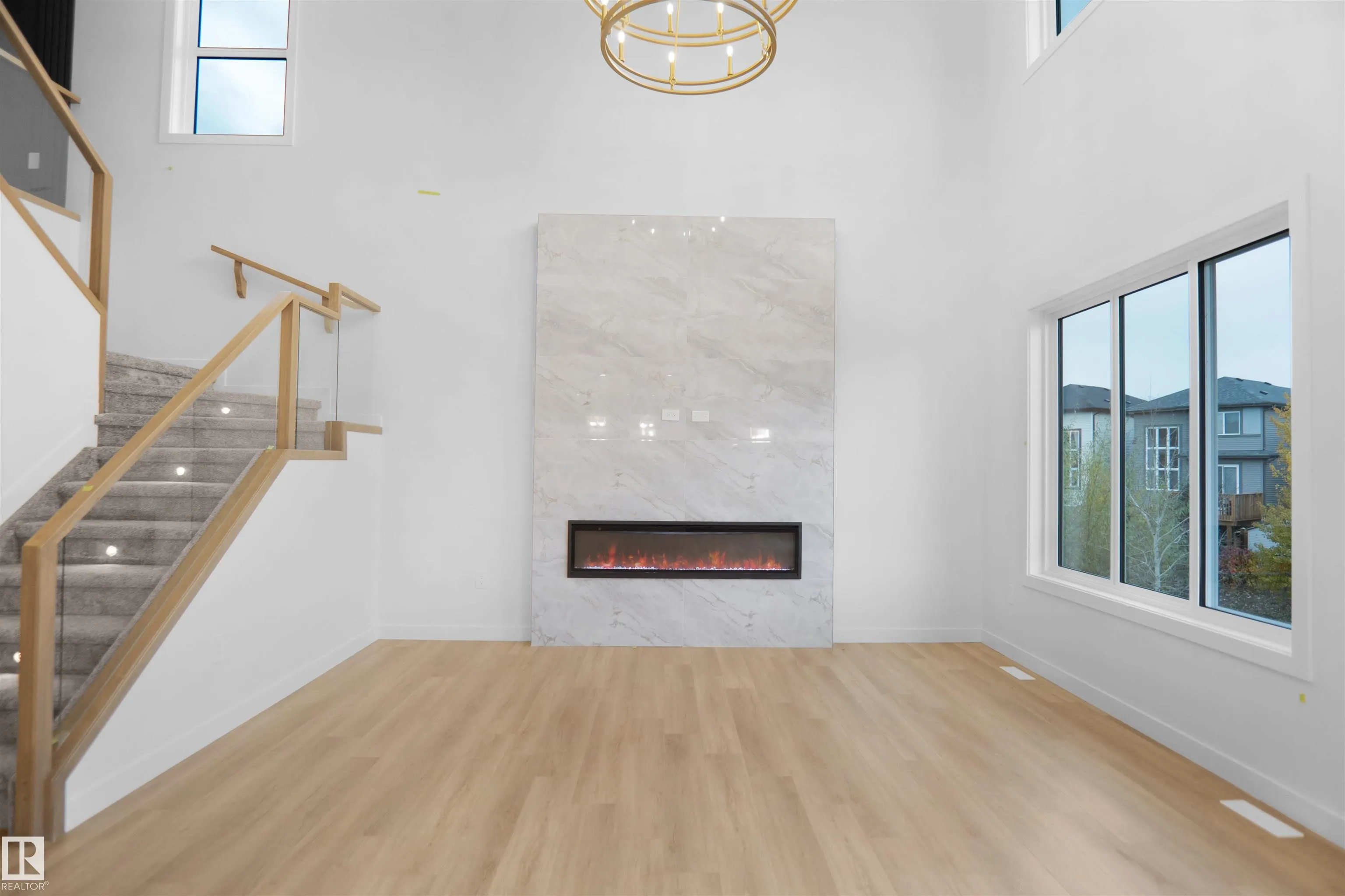 83 MEADOWGROVE Lane