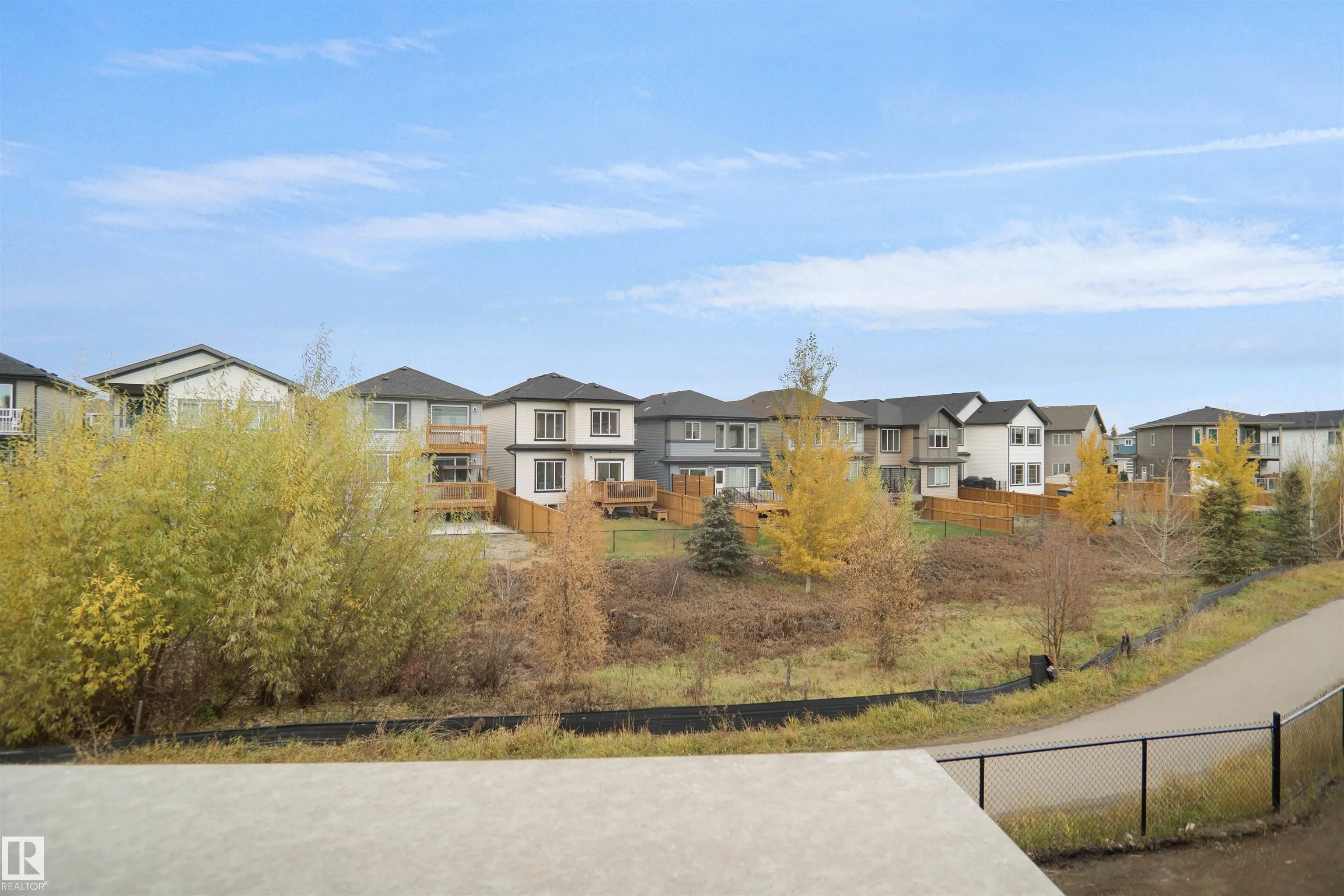 83 MEADOWGROVE Lane