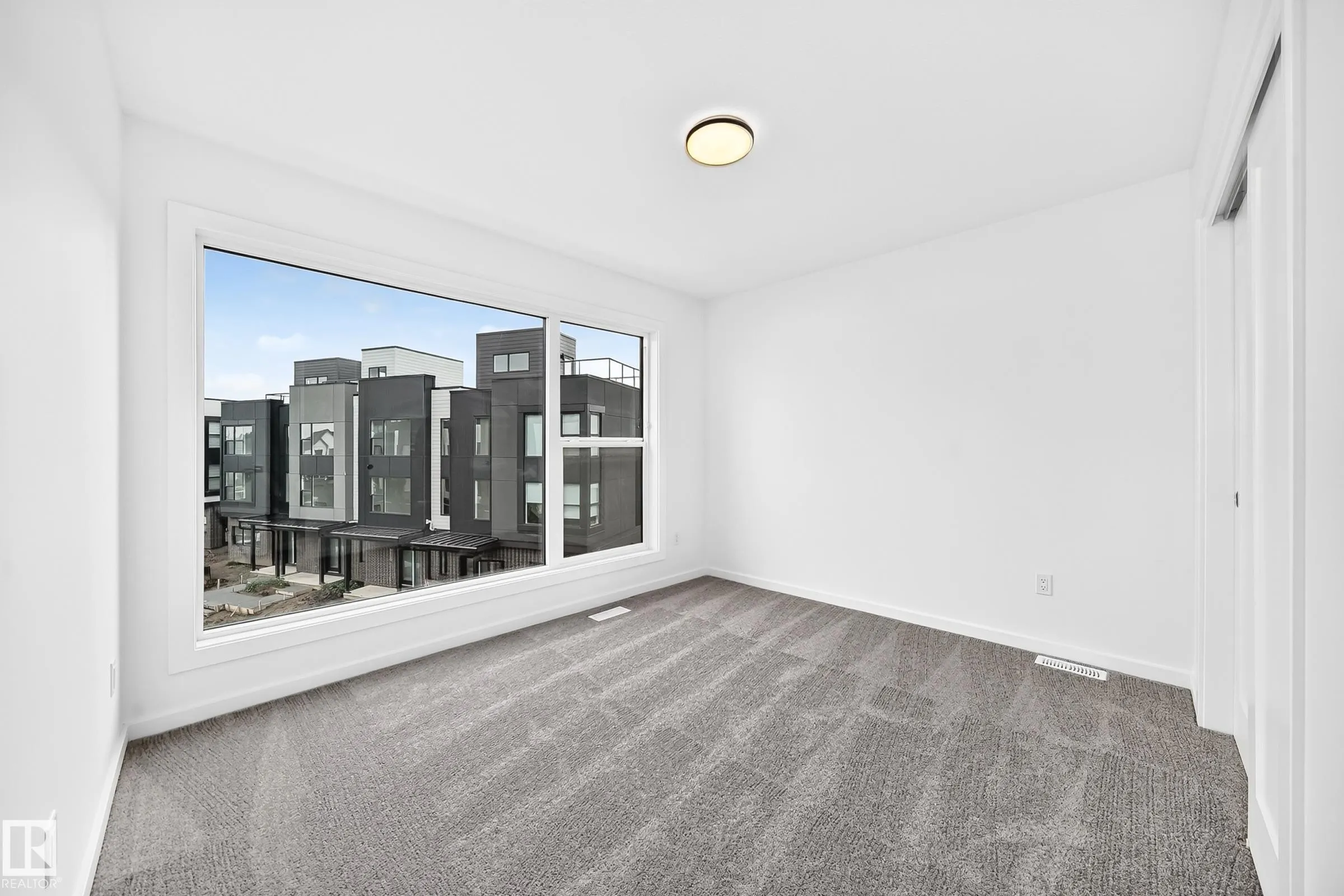 5 Rondeau Drive