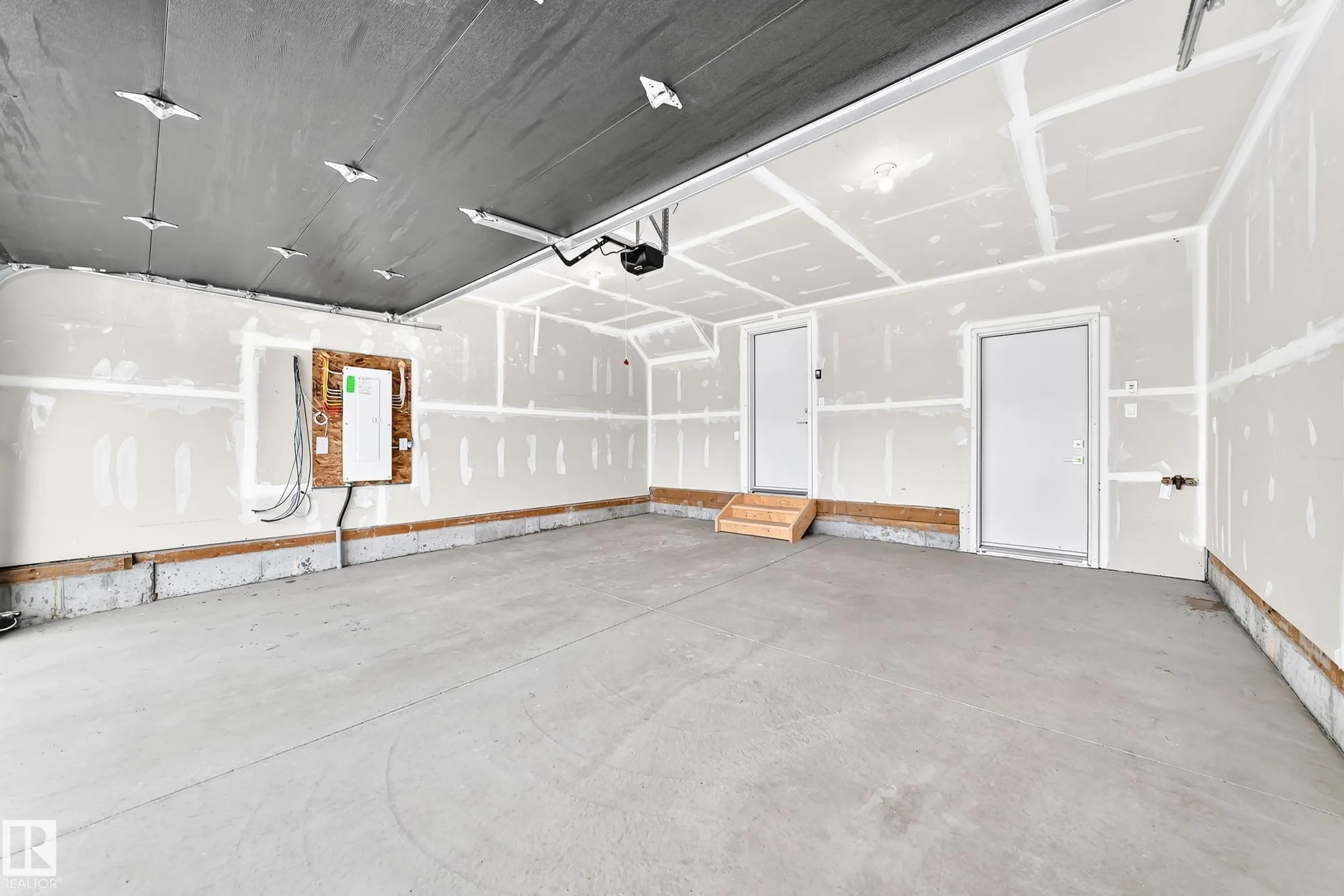 5 Rondeau Drive