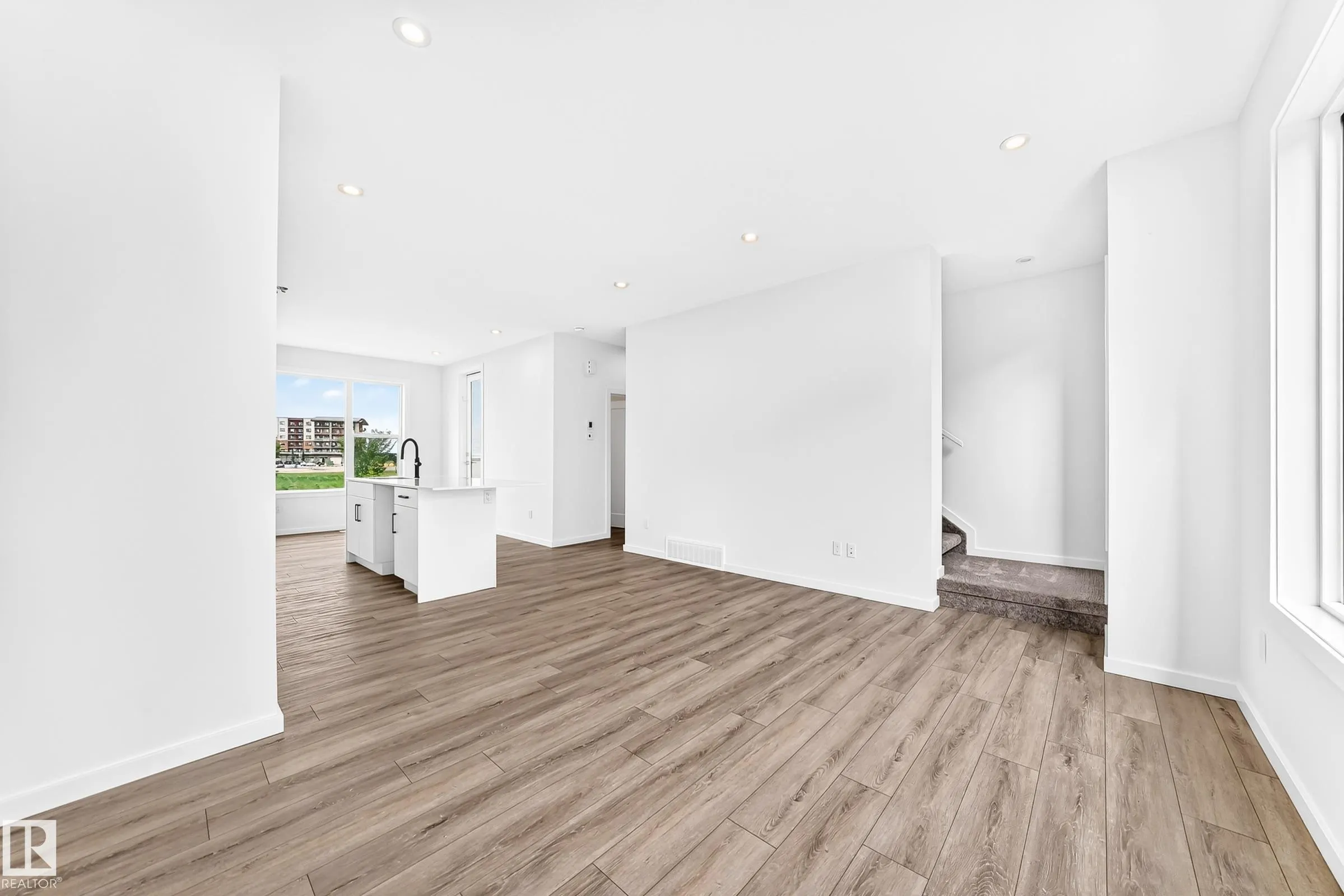 5 Rondeau Drive