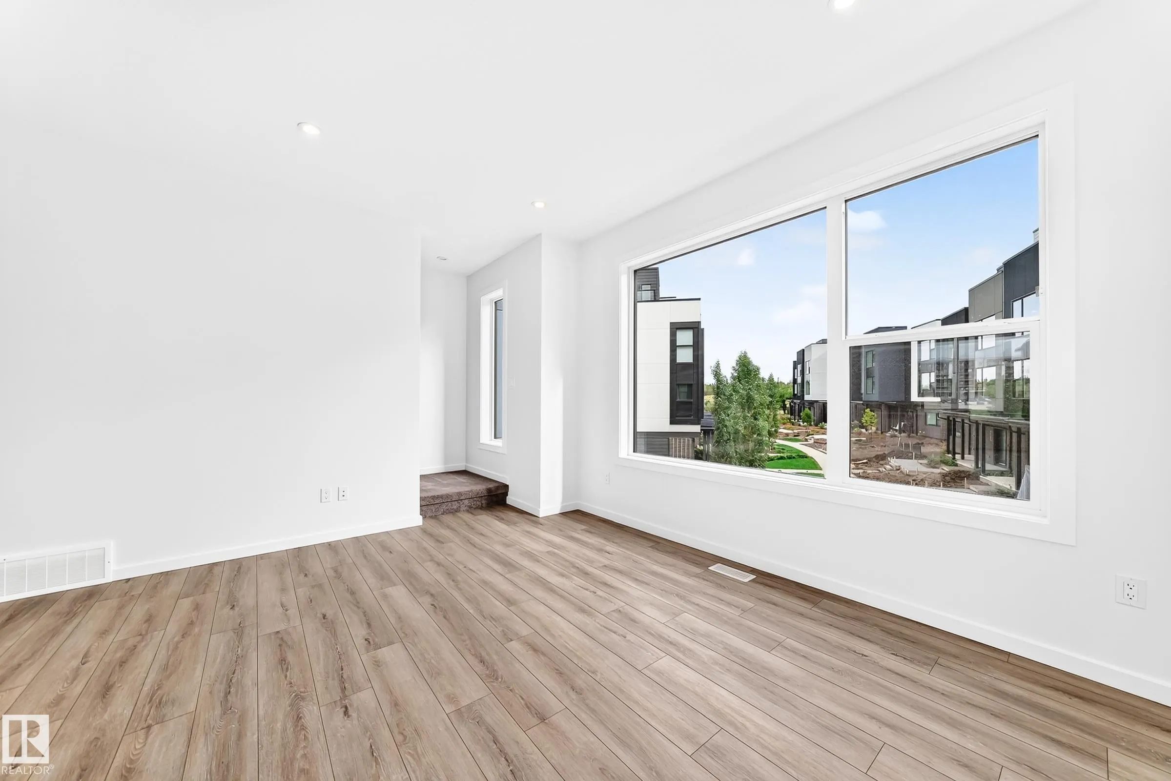 5 Rondeau Drive