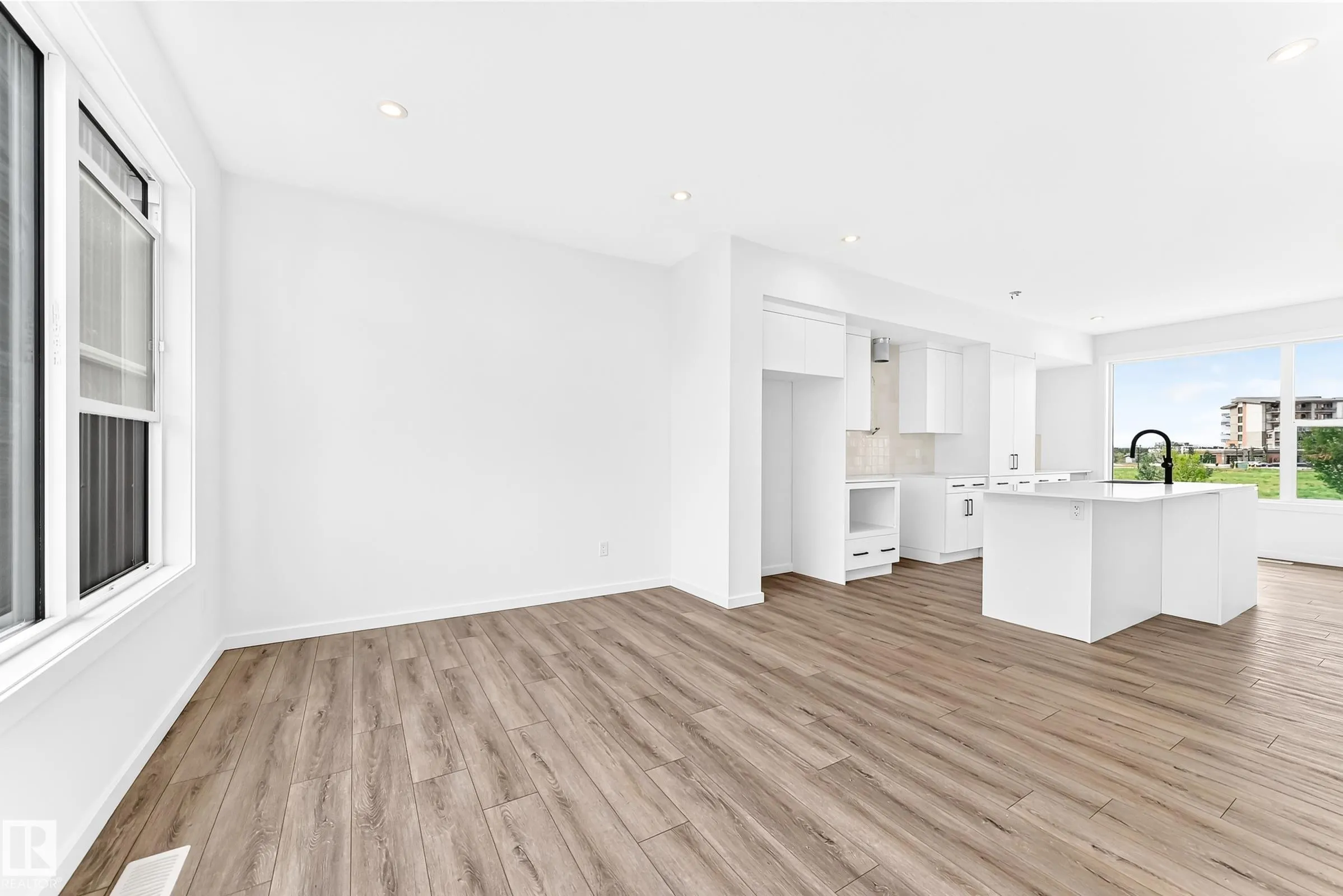 5 Rondeau Drive