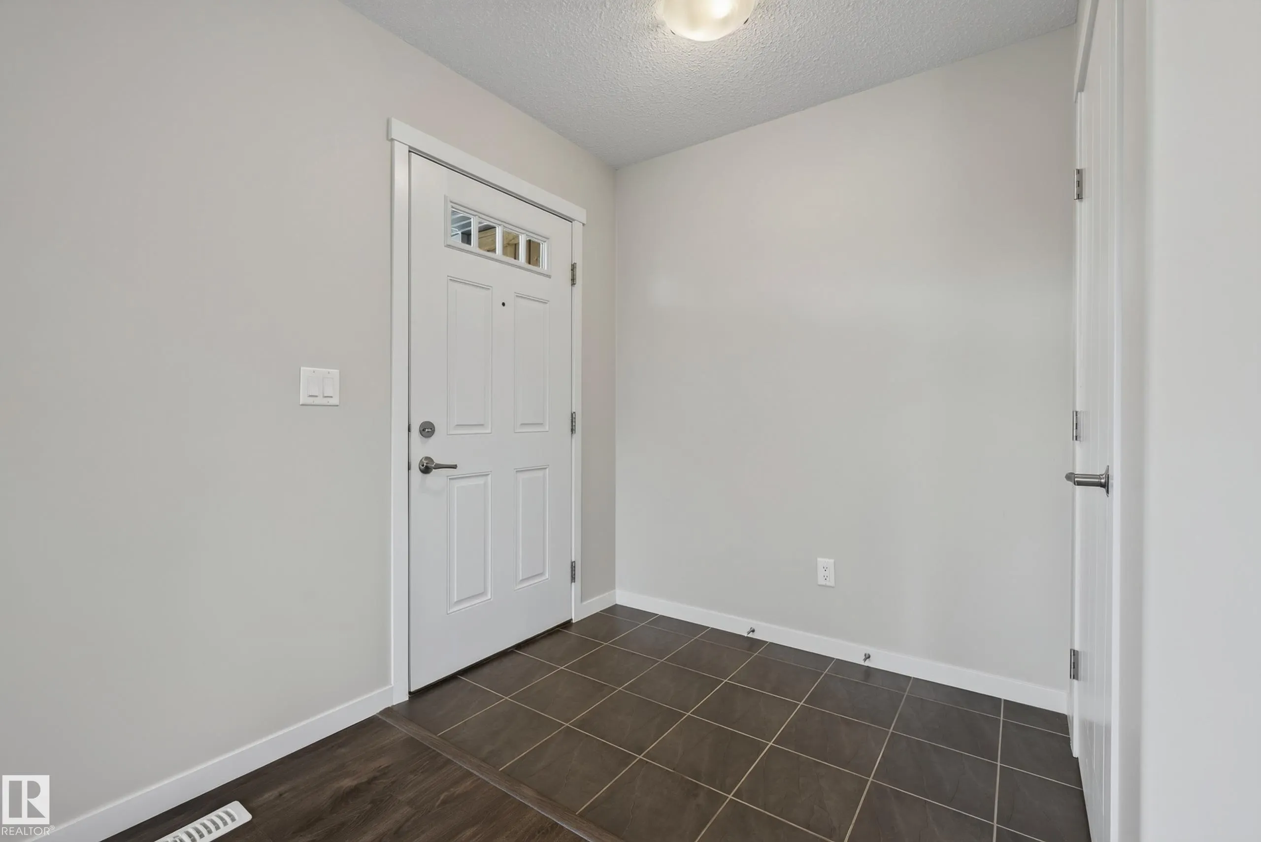 1204 163 Street